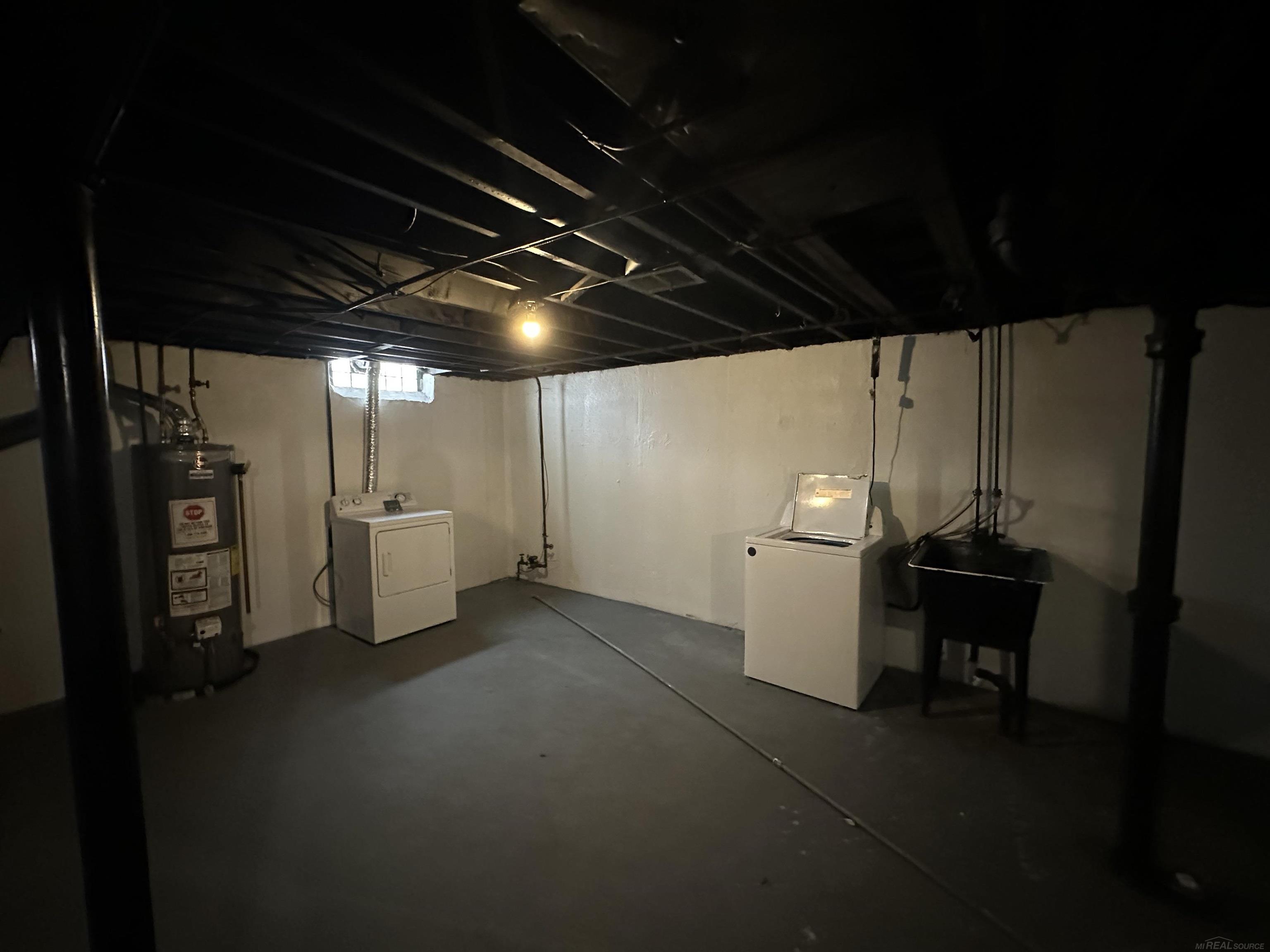 14148 14 Mile Road, Warren, MI, 48088