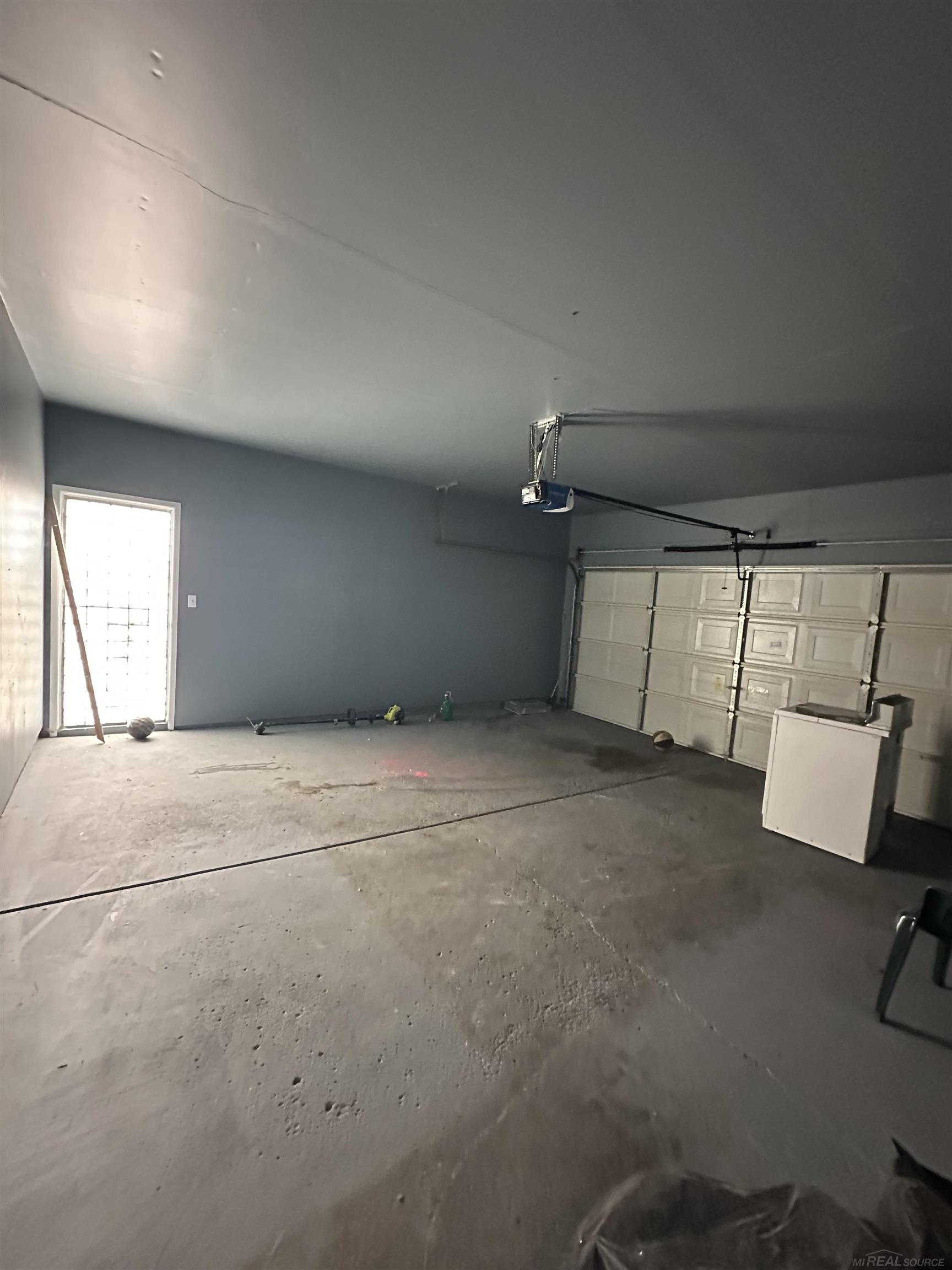 14148 14 Mile Road, Warren, MI, 48088