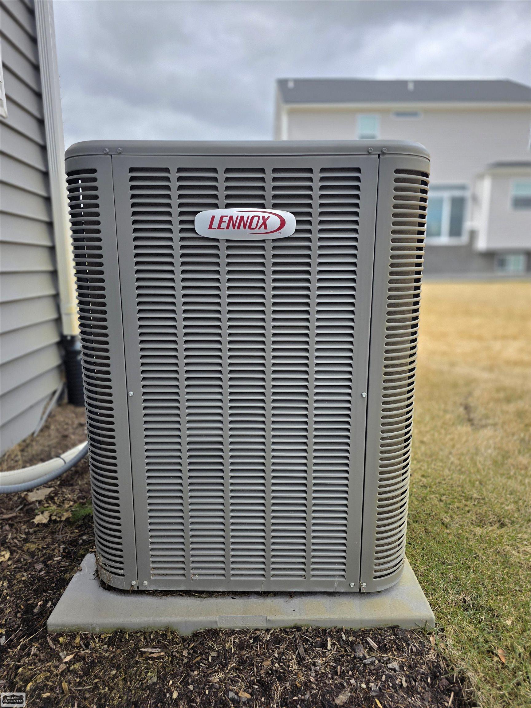 11903 Timber Court, Romeo, MI, 48065-2300