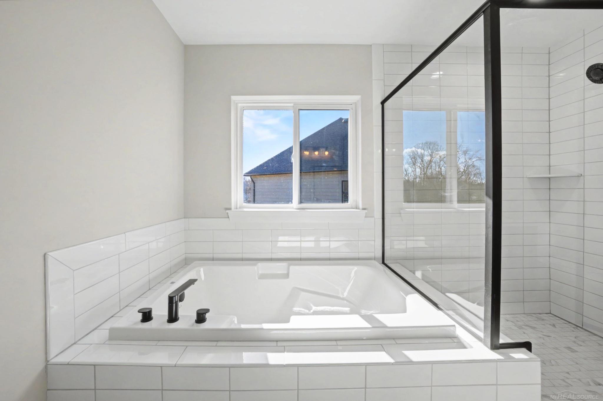 37572 Josephine Drive, Sterling Heights, MI, 48312