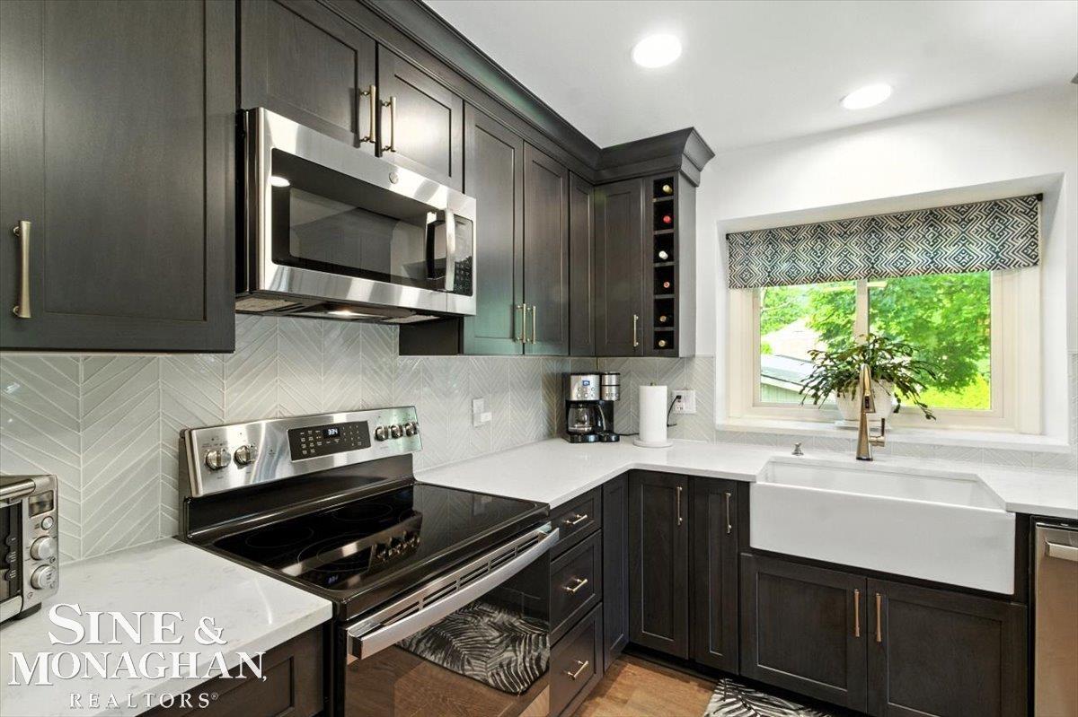 669 N Riverside Avenue UNIT&nbsp;Apt #4, Saint Clair, MI, 48079