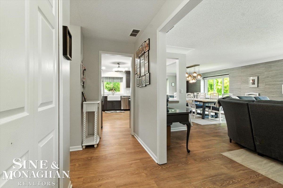 669 N Riverside Avenue UNIT&nbsp;Apt #4, Saint Clair, MI, 48079