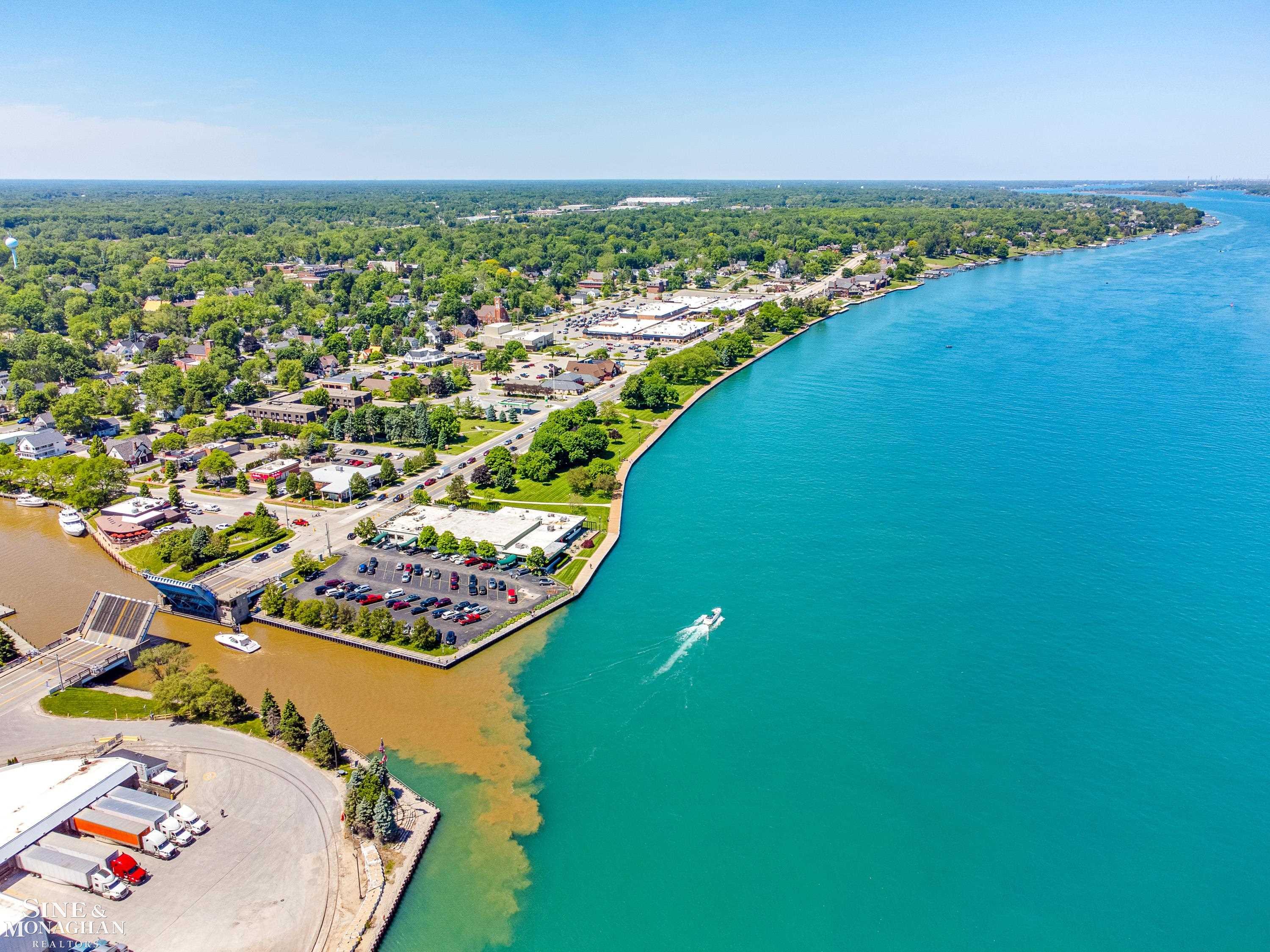 669 N Riverside Avenue UNIT&nbsp;Apt #4, Saint Clair, MI, 48079