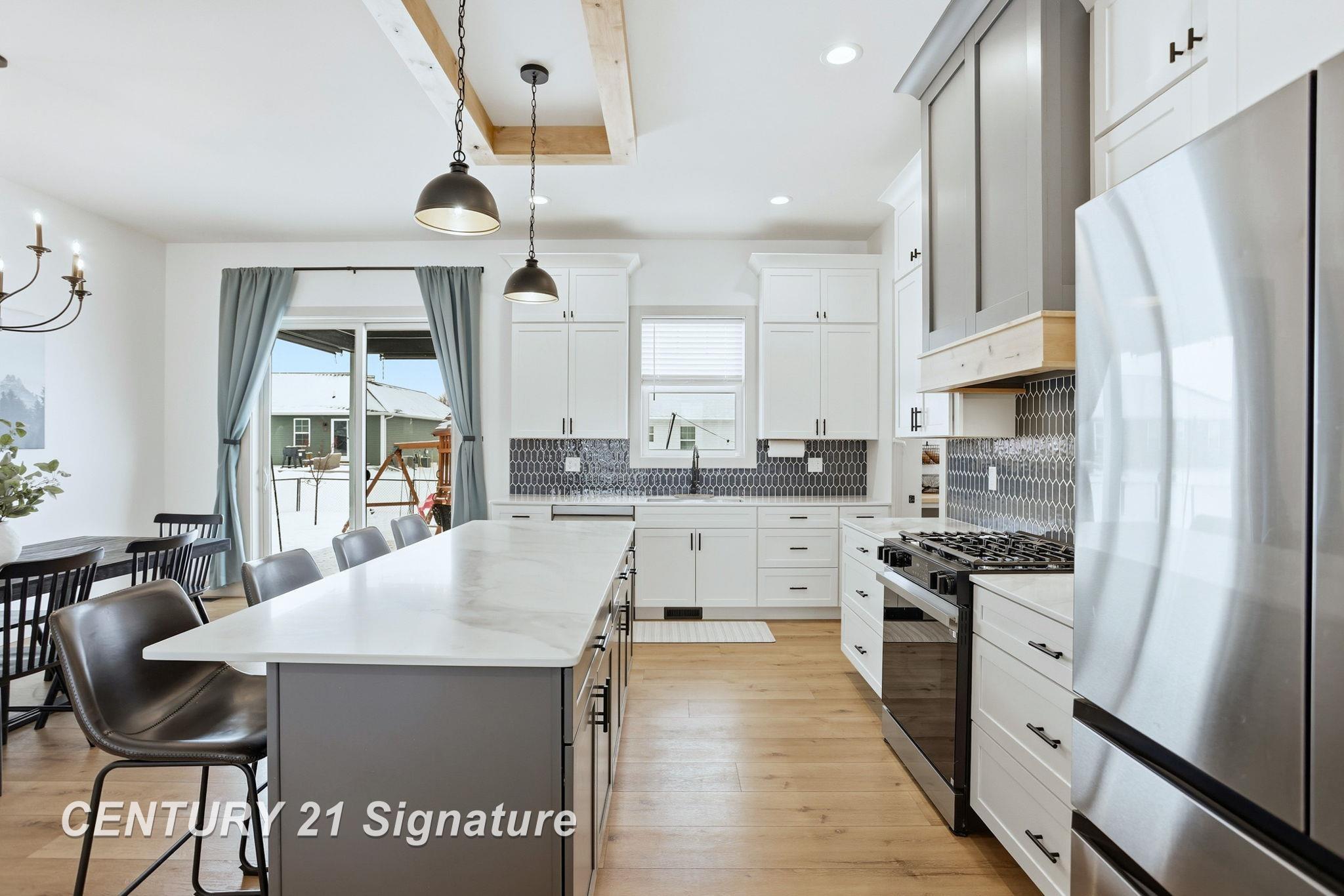 8442 Oakhill Drive, Freeland, MI, 48623