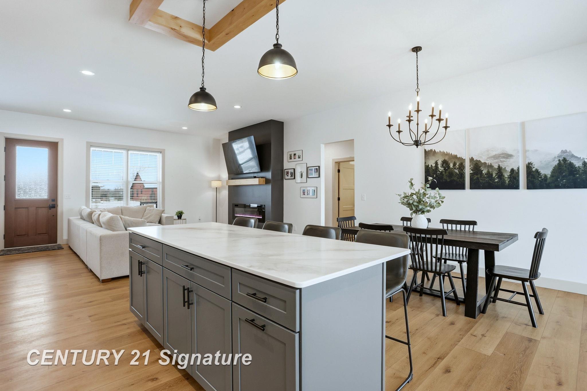 8442 Oakhill Drive, Freeland, MI, 48623