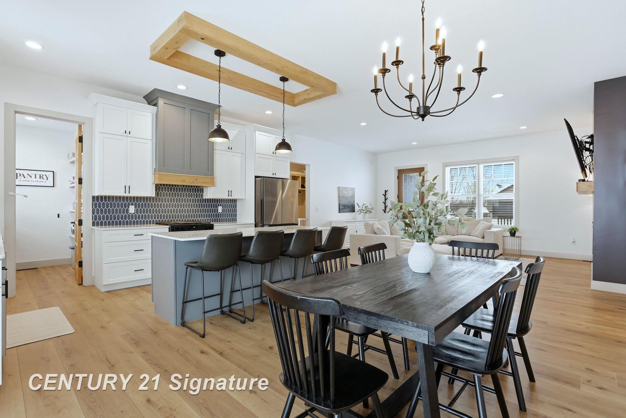 8442 Oakhill Drive, Freeland, MI, 48623