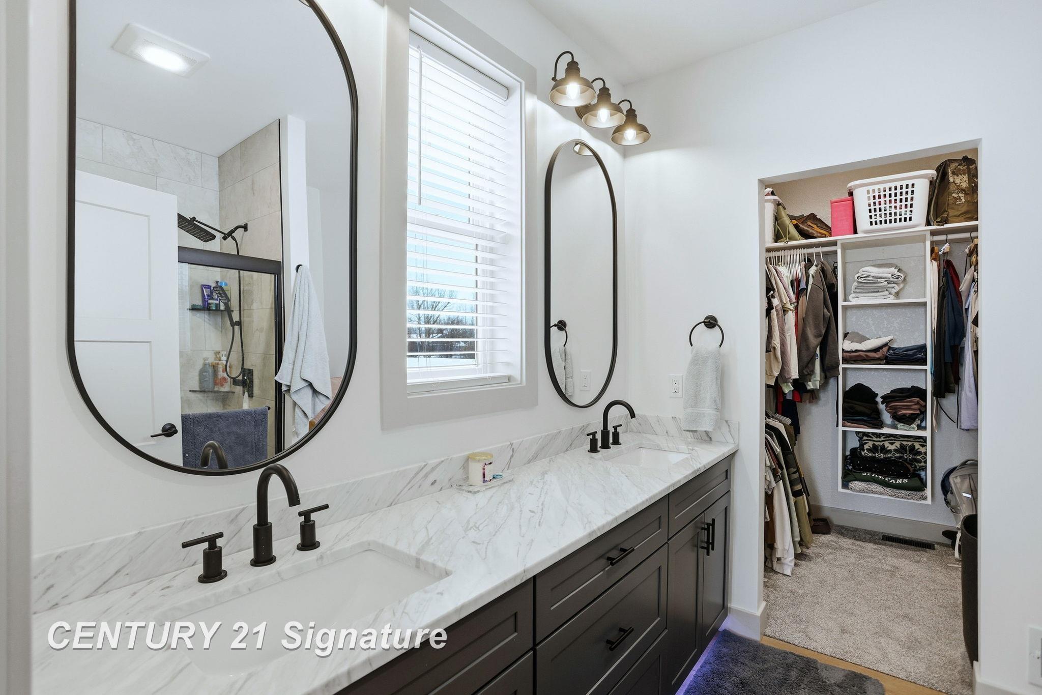 8442 Oakhill Drive, Freeland, MI, 48623