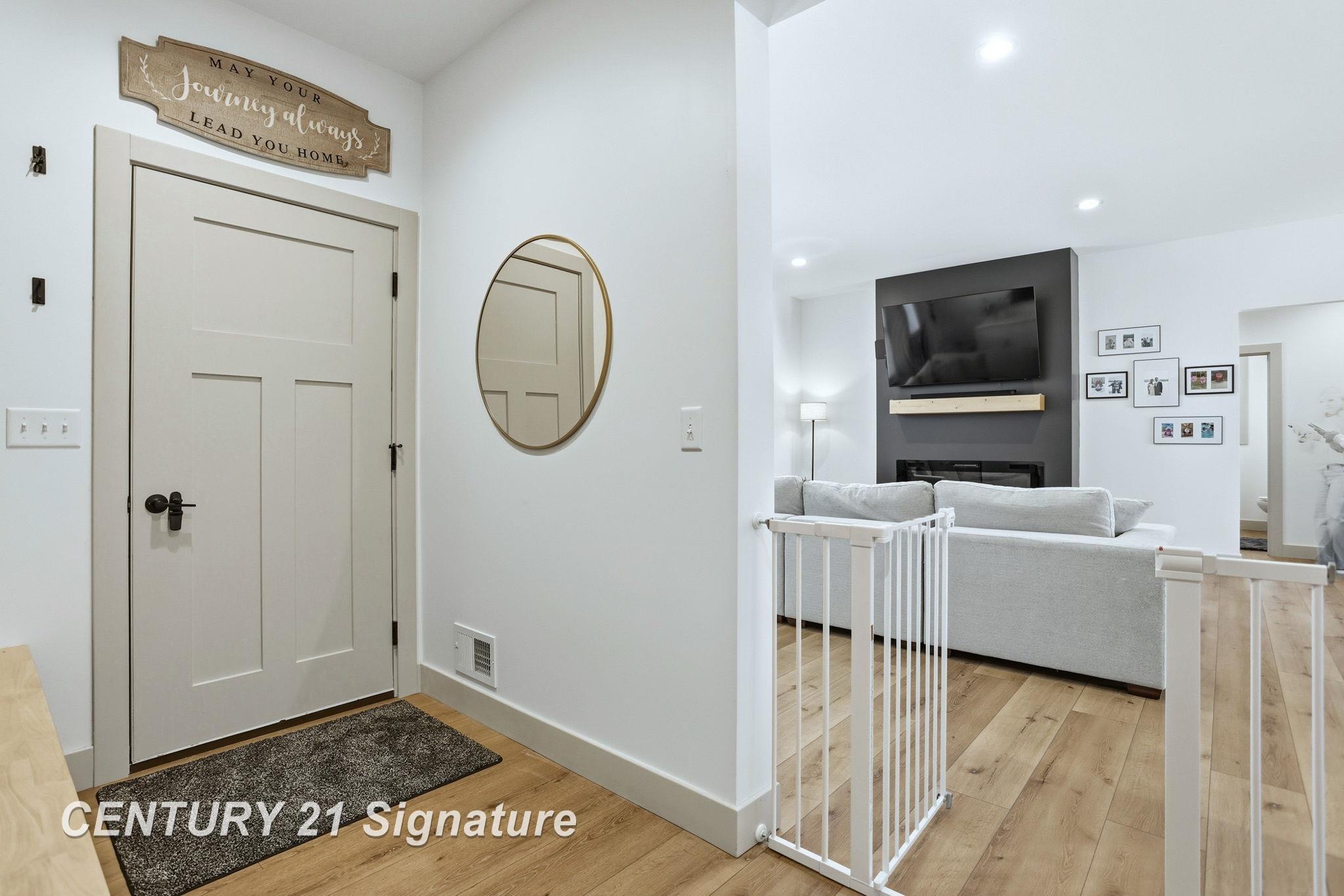 8442 Oakhill Drive, Freeland, MI, 48623