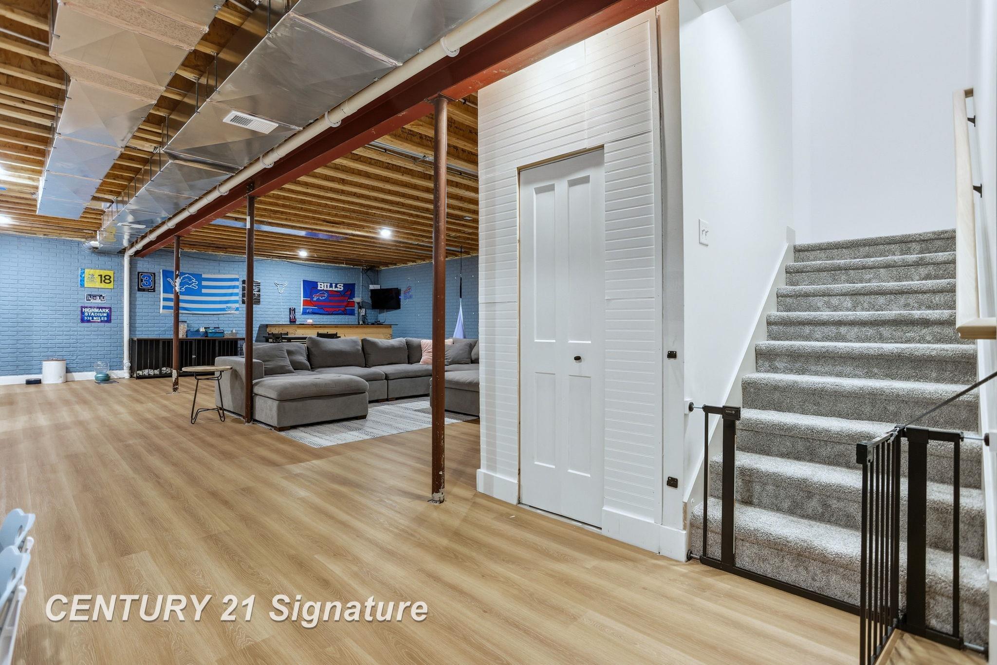 8442 Oakhill Drive, Freeland, MI, 48623