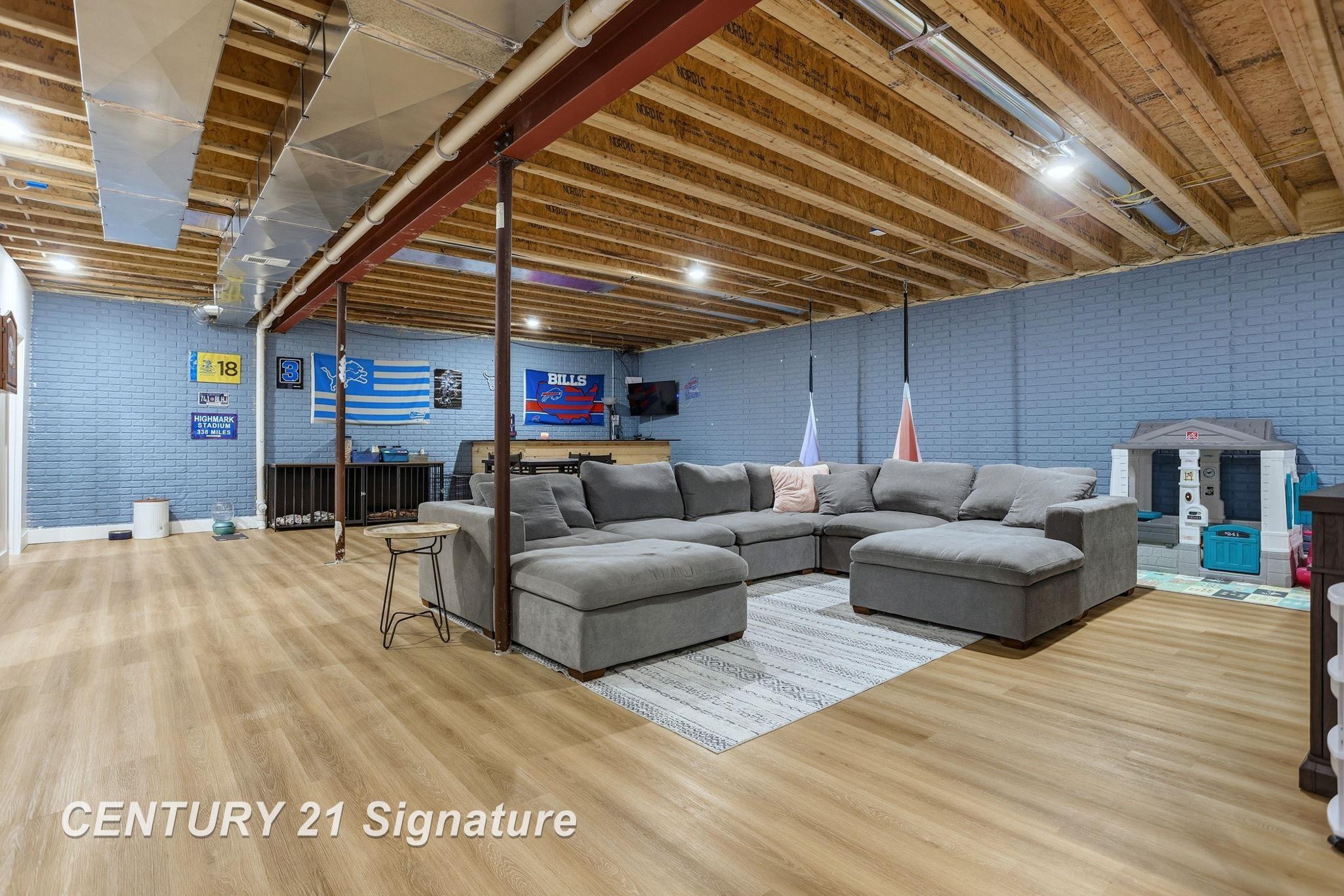 8442 Oakhill Drive, Freeland, MI, 48623