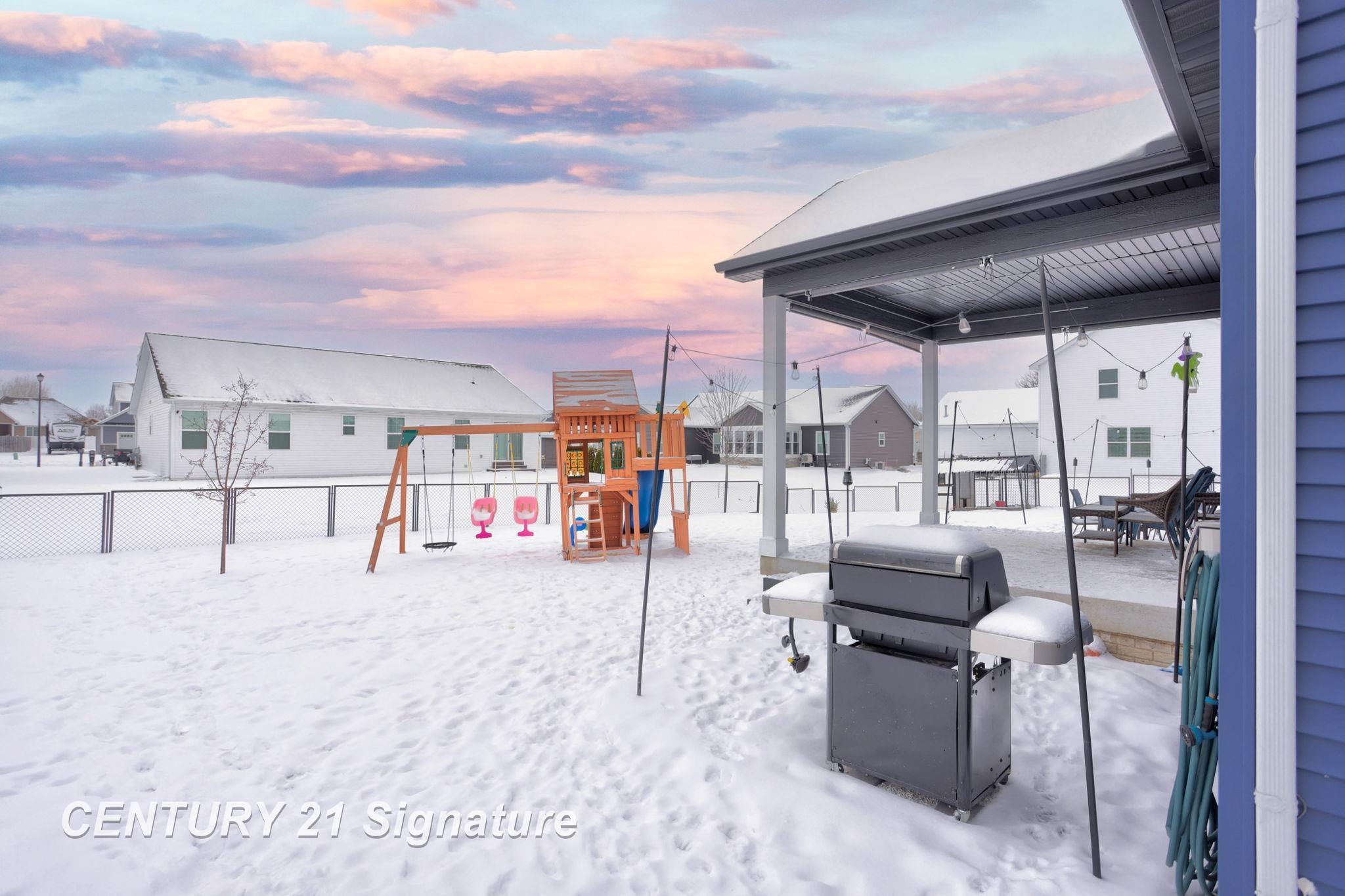 8442 Oakhill Drive, Freeland, MI, 48623