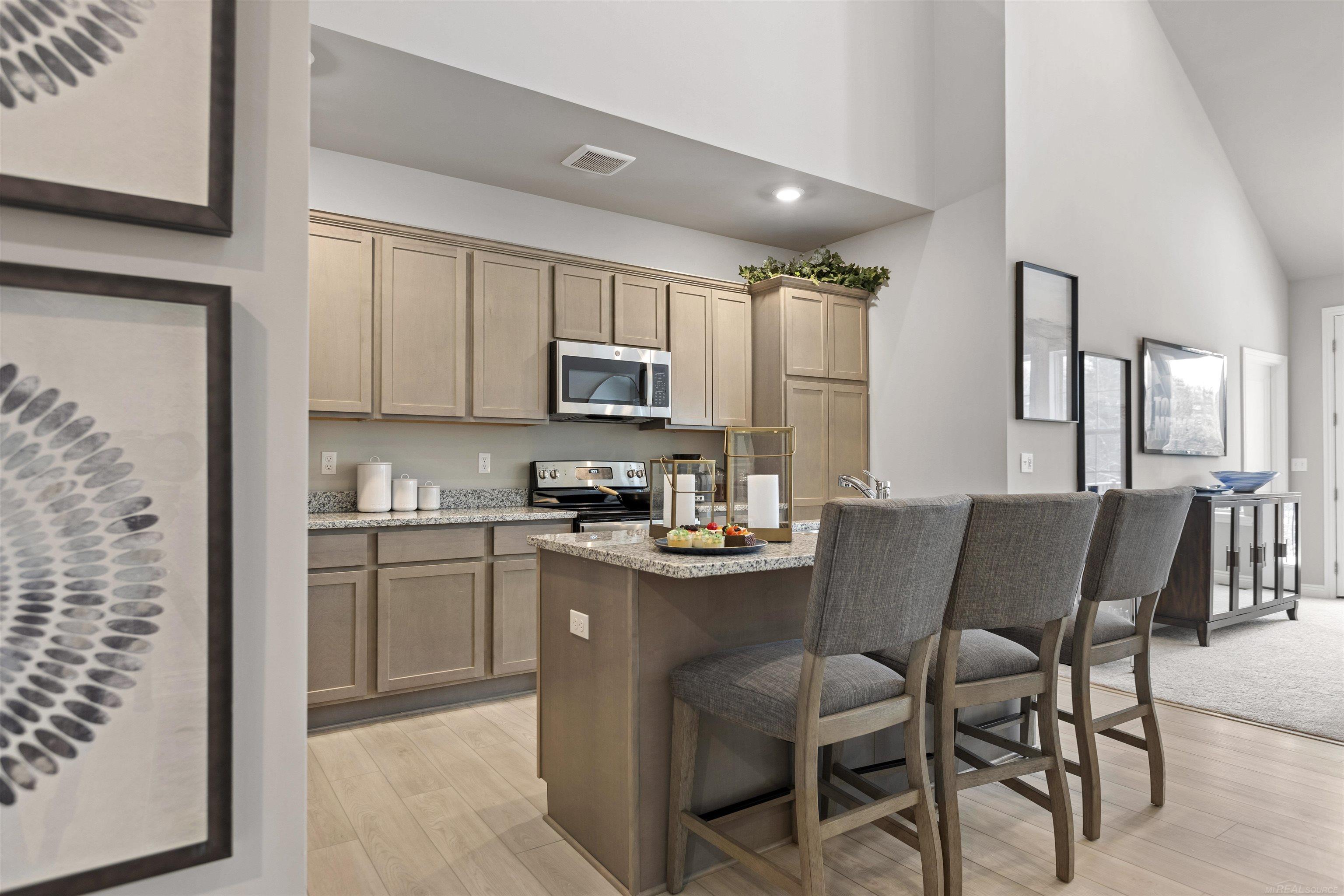 2270 Chase Drive UNIT&nbsp;112, Howell, MI, 48855