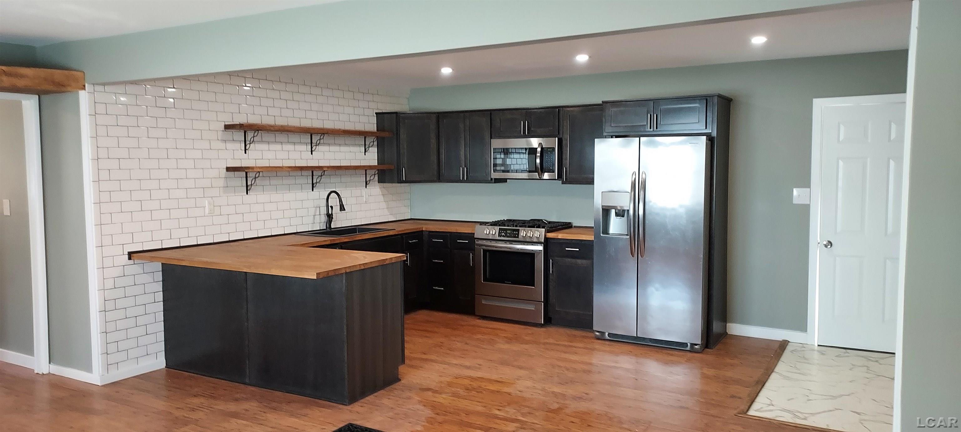 1169 Division Street, Adrian, MI, 49221