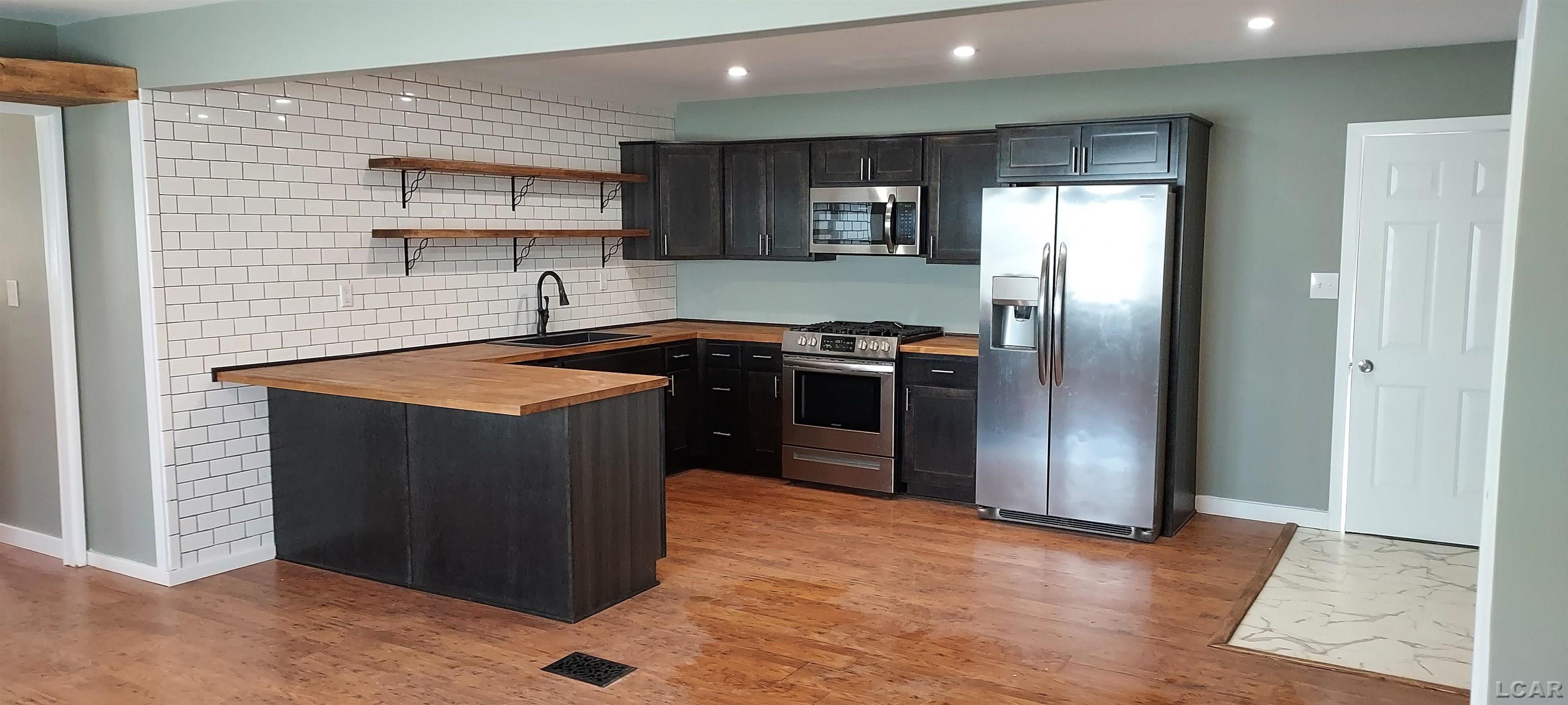 1169 Division Street, Adrian, MI, 49221