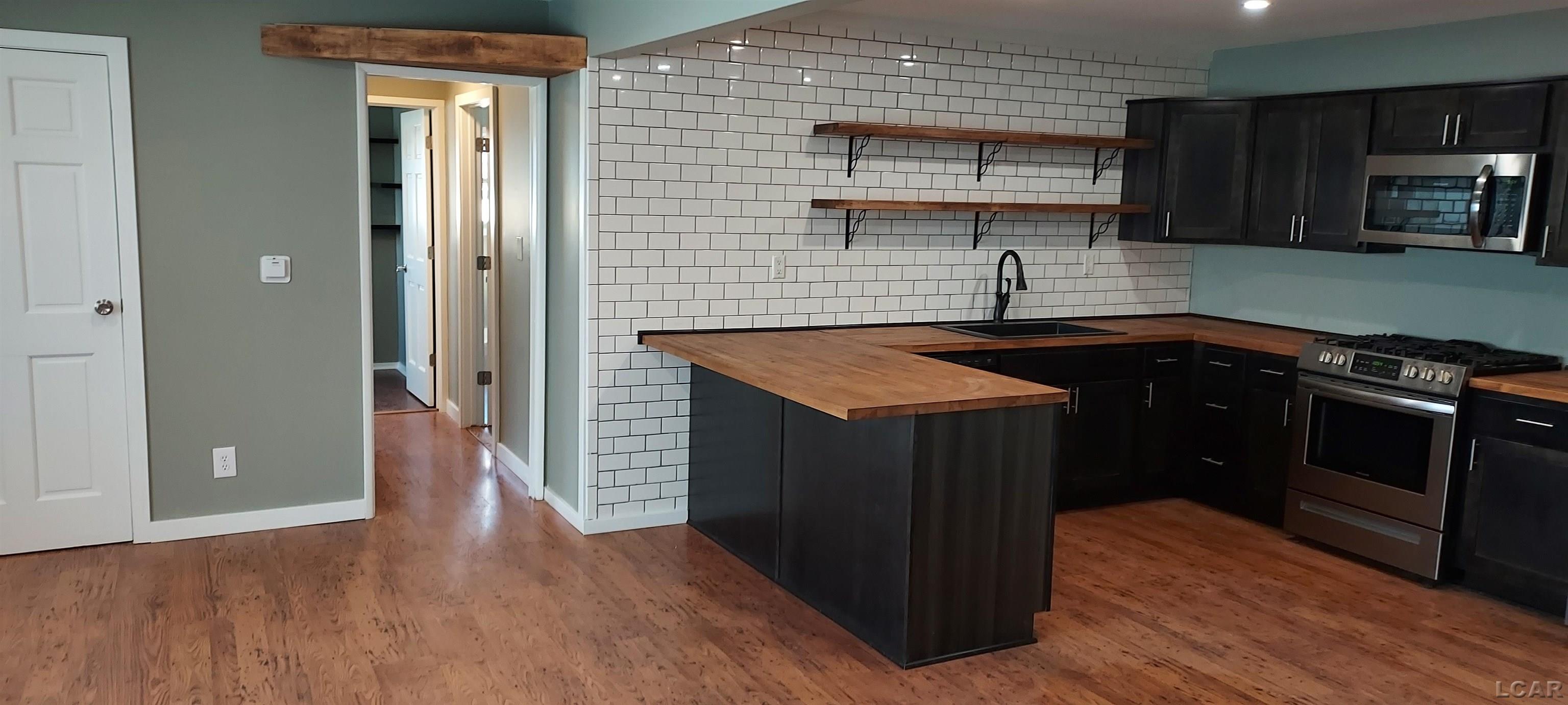 1169 Division Street, Adrian, MI, 49221