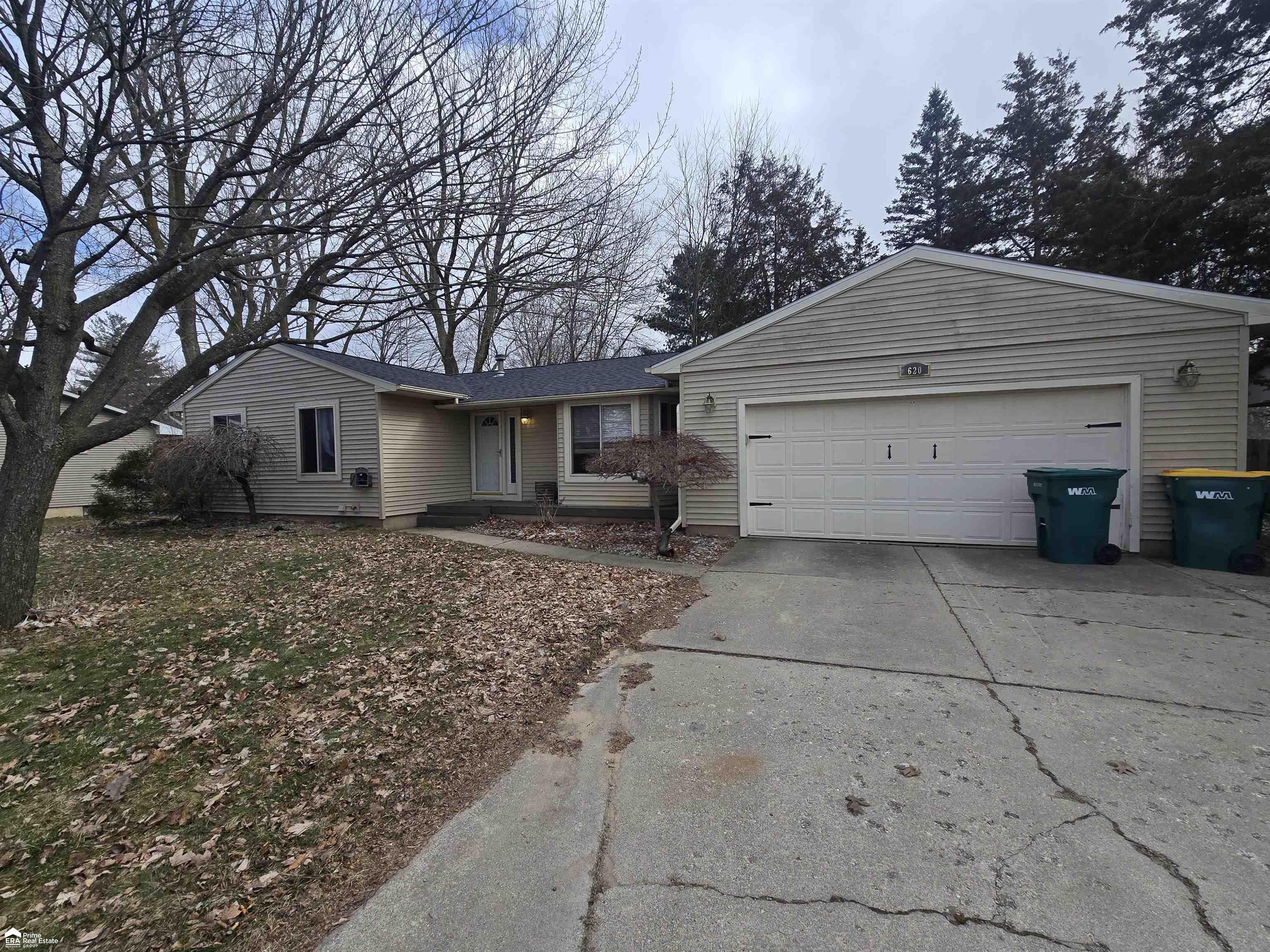 518 N State Street, Ionia, MI, 48846-1041