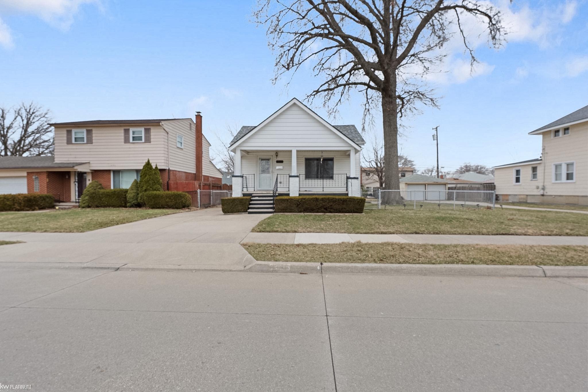 Homes for sale in Saint Clair Shores, MI | 22415 Stephens St, Saint Clair Shores, MI 48080 | MLS# 50201965