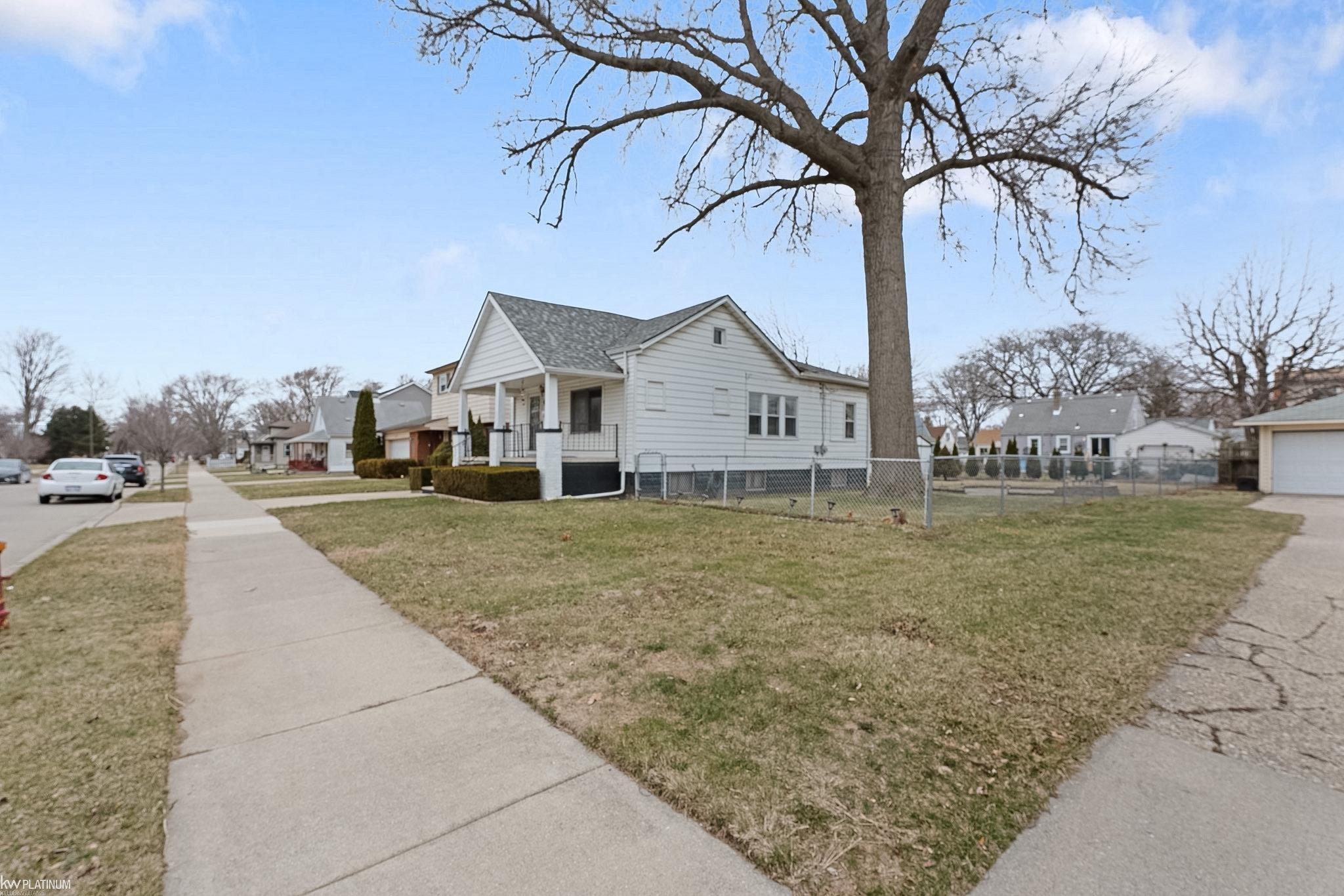 Homes for sale in Saint Clair Shores, MI | 22415 Stephens St, Saint Clair Shores, MI 48080 | MLS# 50201965