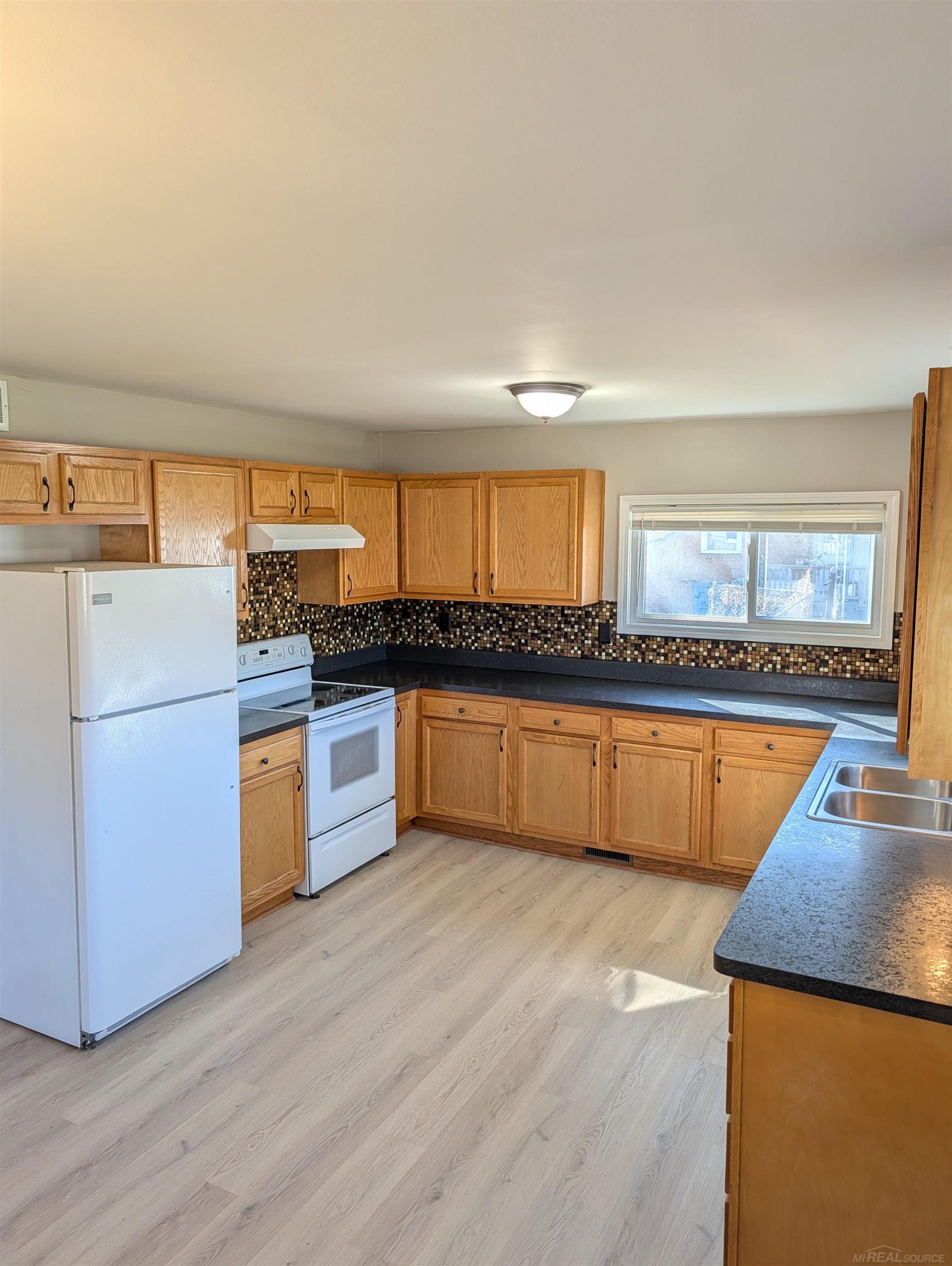 28827 Wauketa Avenue, Warren, MI, 48092