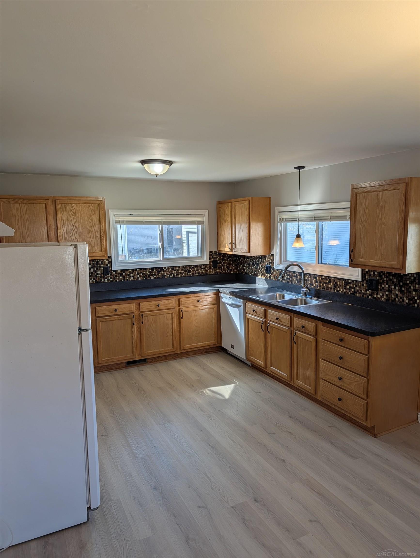 28827 Wauketa Avenue, Warren, MI, 48092