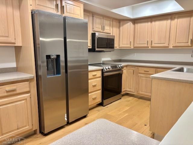 19710 W 13 Mile Road UNIT&nbsp;111, Beverly Hills, MI, 48025