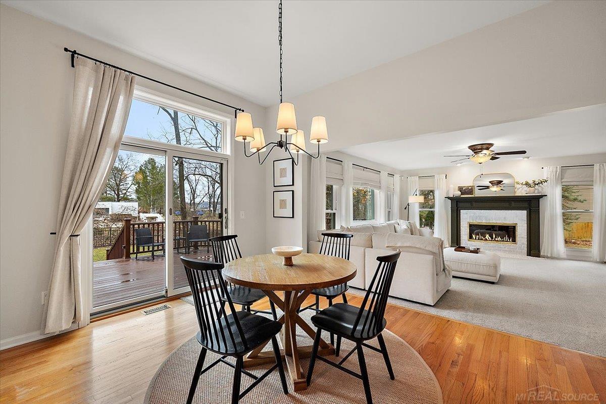 2757 W Bloomfield Oaks Drive, West Bloomfield, MI, 48324