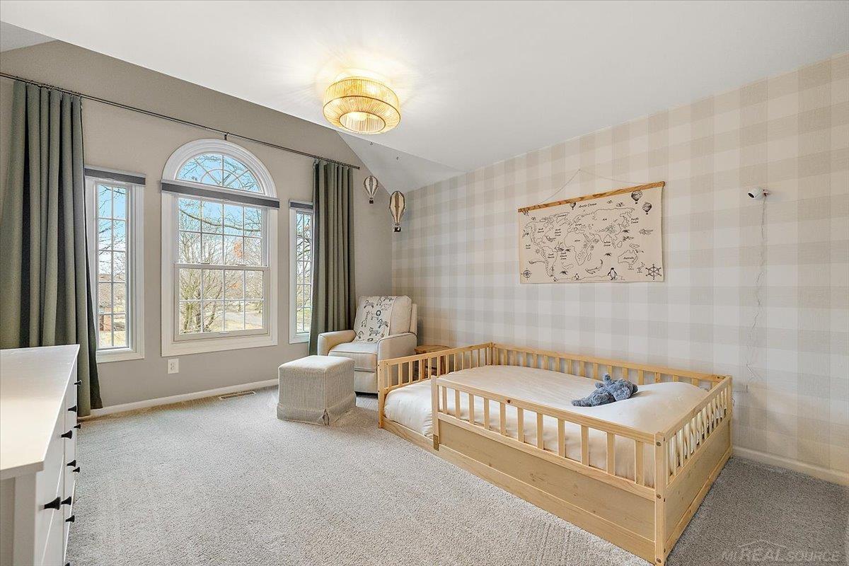 2757 W Bloomfield Oaks Drive, West Bloomfield, MI, 48324