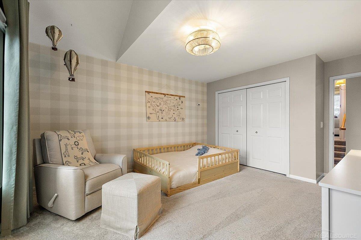 2757 W Bloomfield Oaks Drive, West Bloomfield, MI, 48324