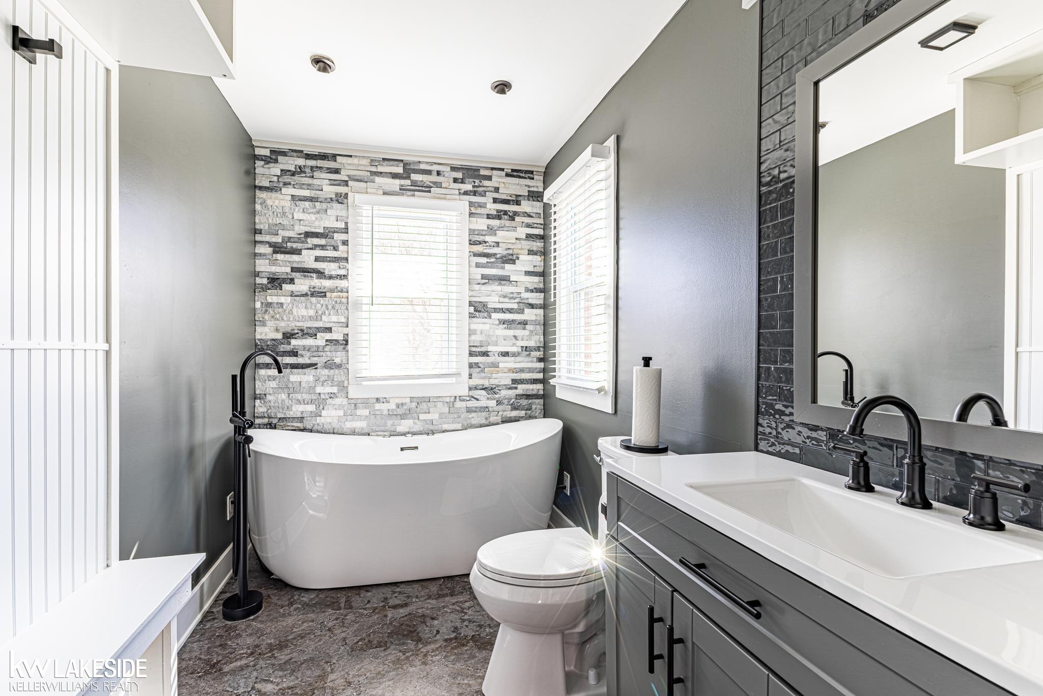 57289 Yorkshire Drive, Washington, MI, 48094