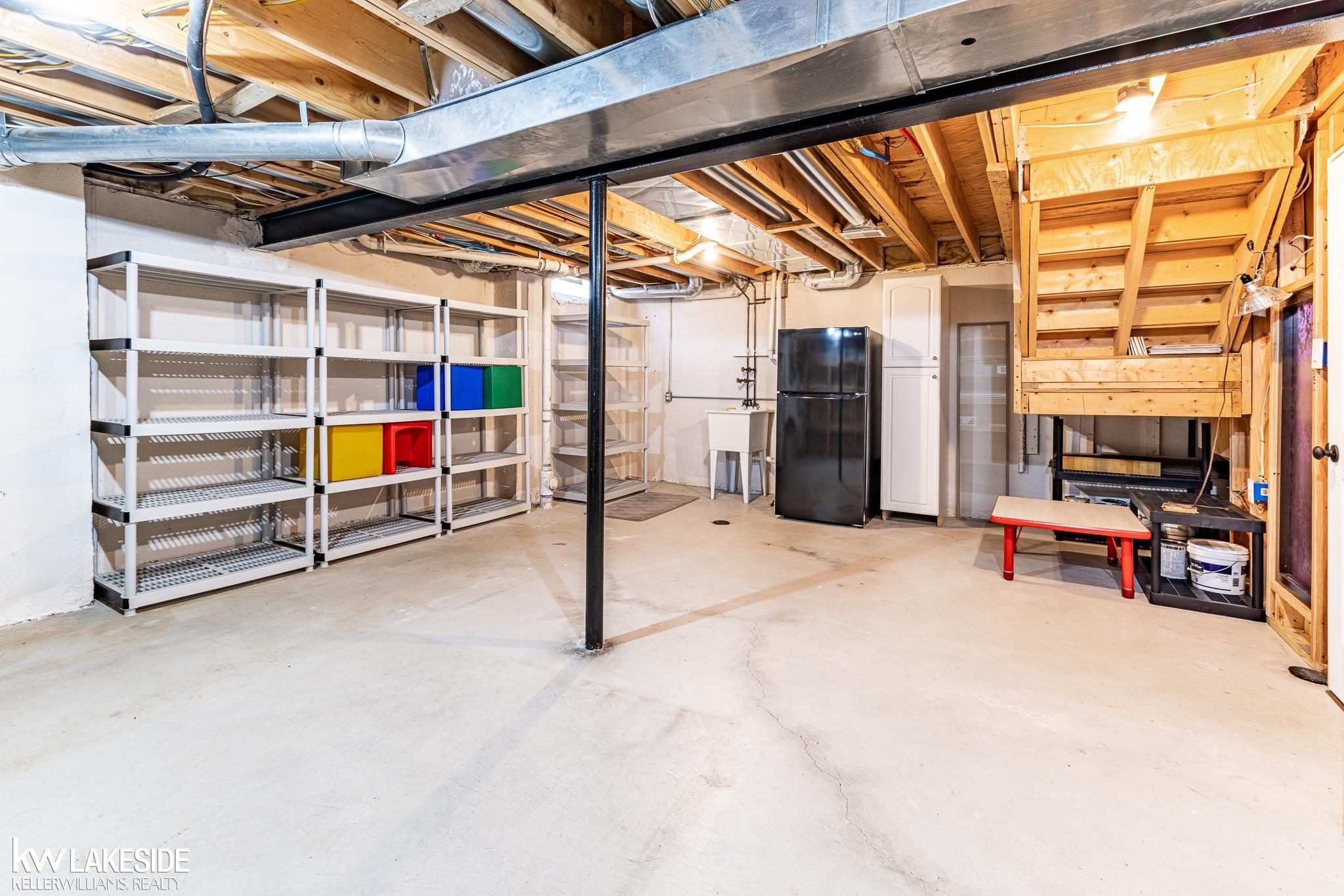 57289 Yorkshire Drive, Washington, MI, 48094