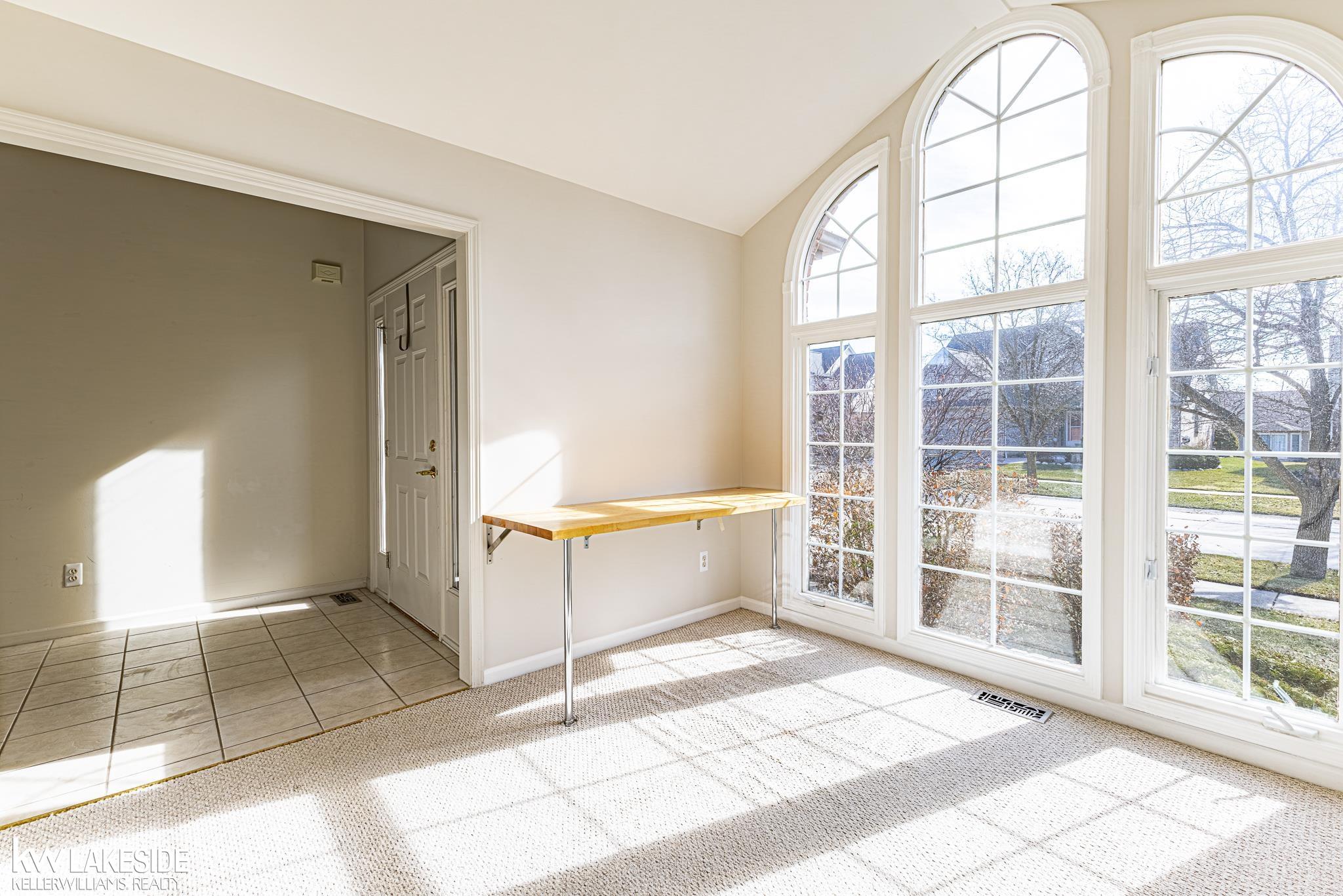 57289 Yorkshire Drive, Washington, MI, 48094