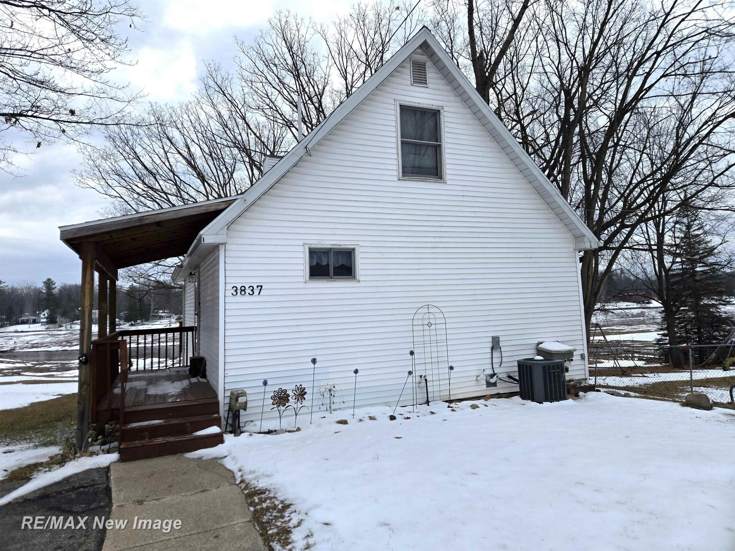 4th image of 3837 S Pine Rd, Beaverton, MI 48612 | MLS# 61050202015