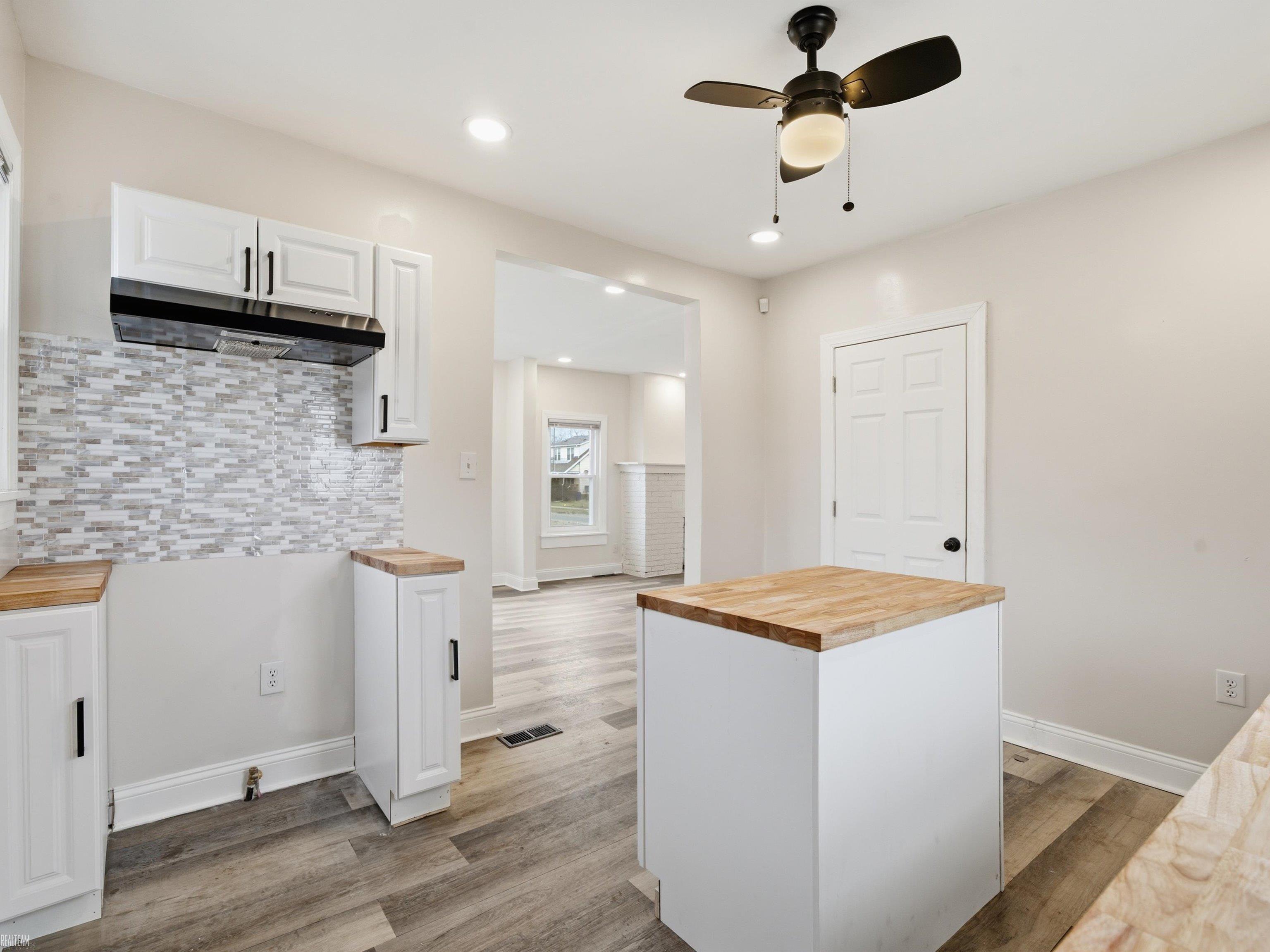 2334 Highland Street, Detroit, MI, 48206