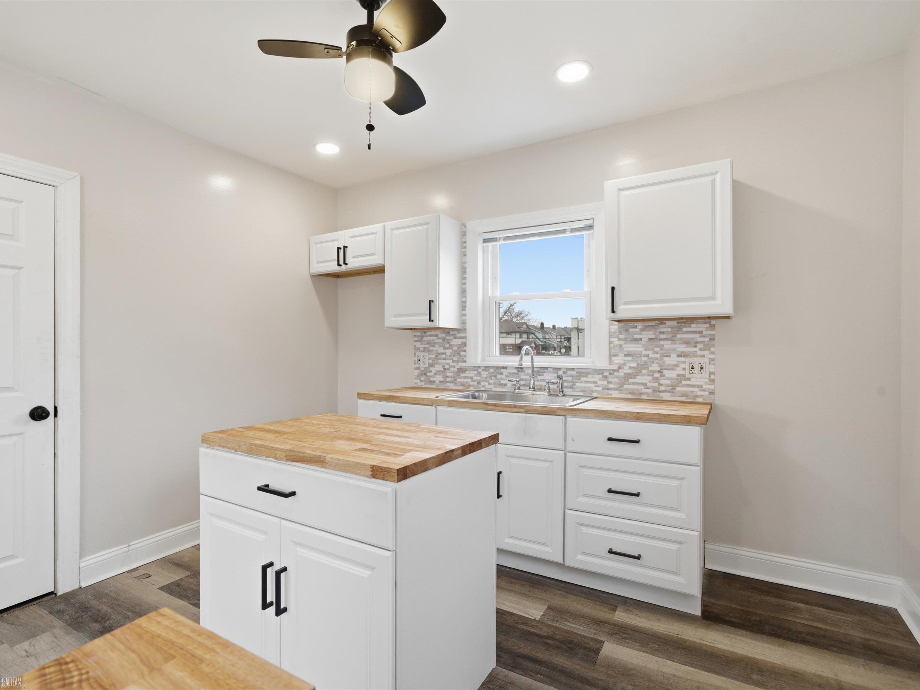 2334 Highland Street, Detroit, MI, 48206