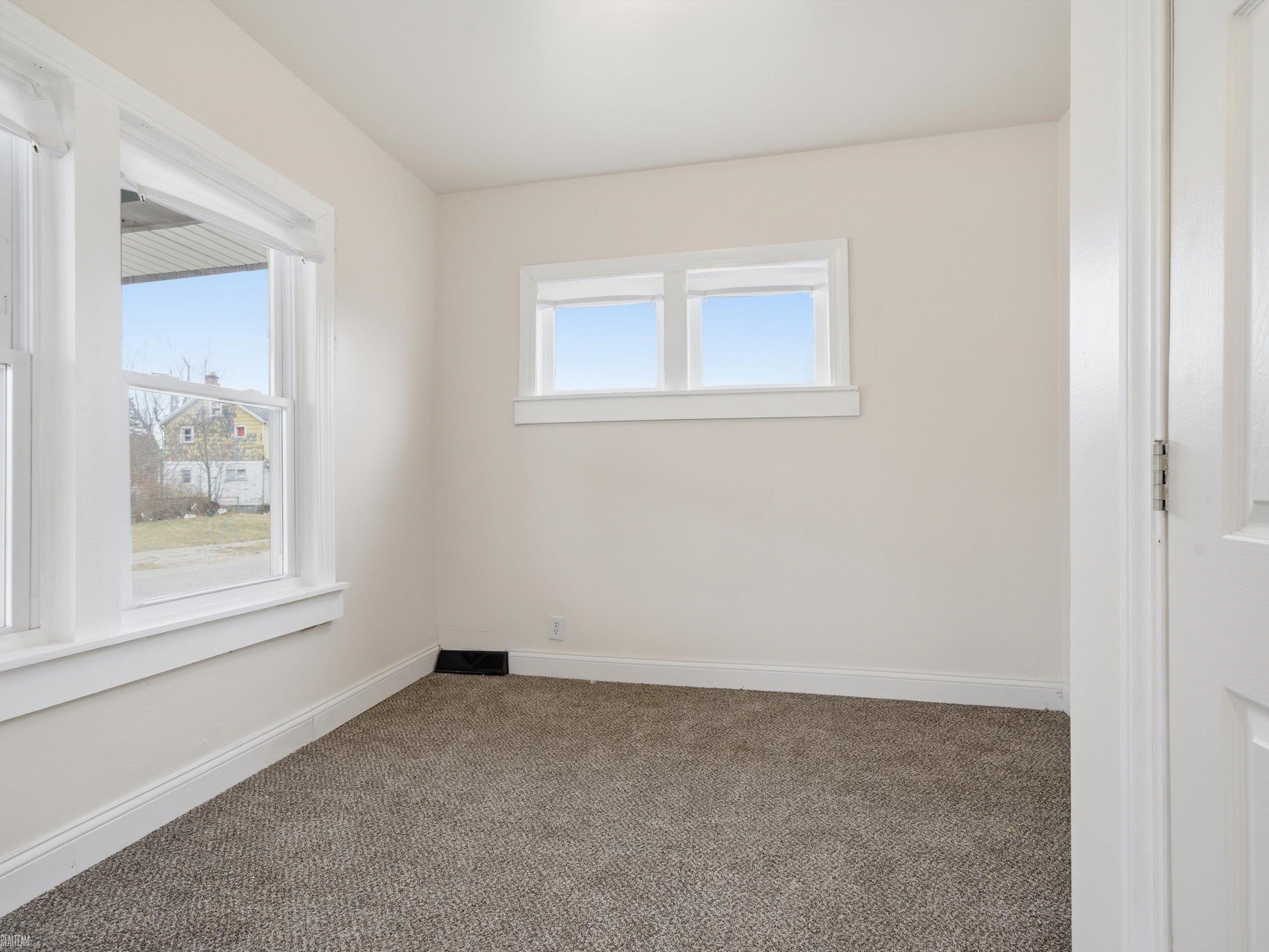 2334 Highland Street, Detroit, MI, 48206