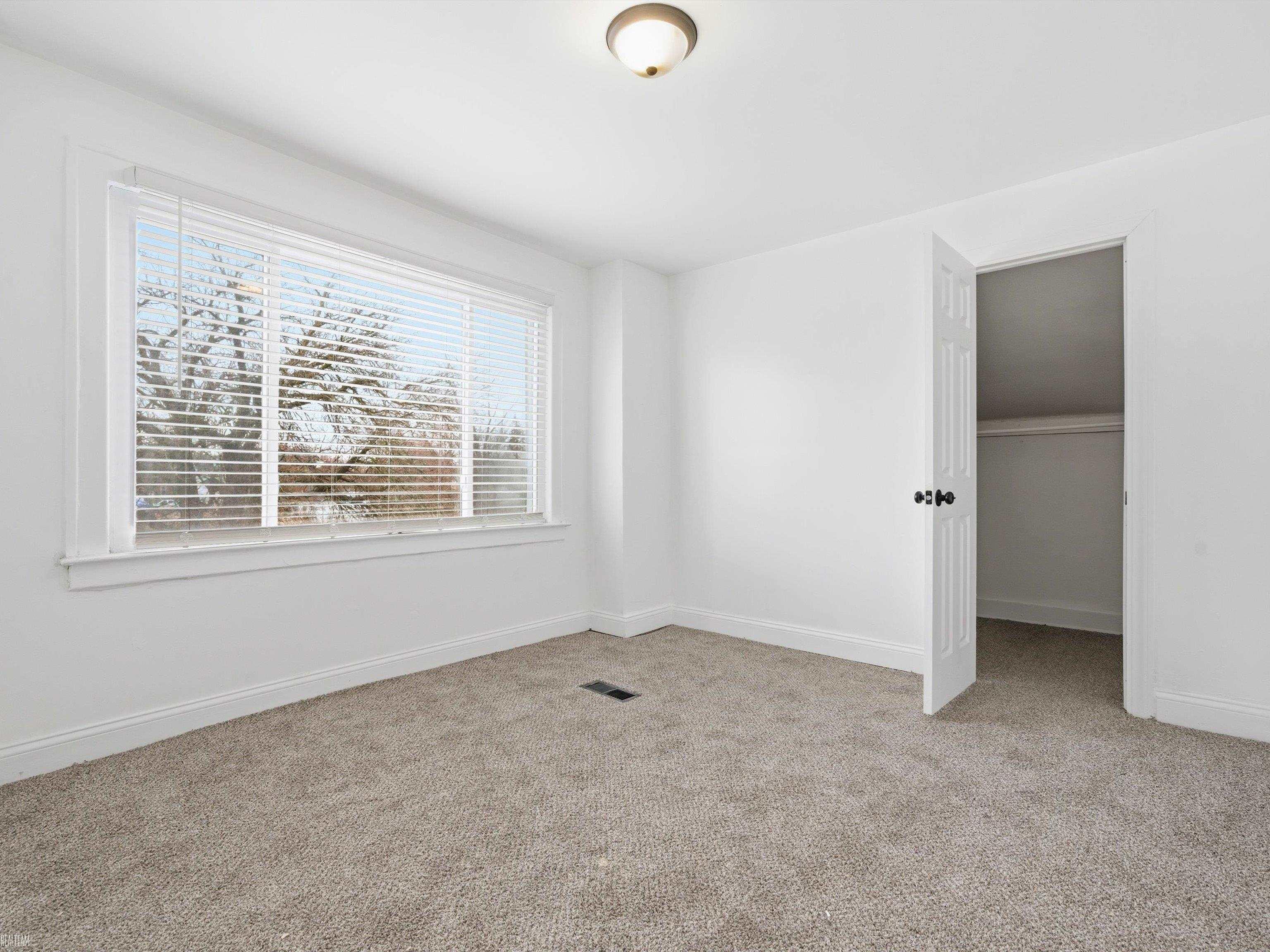 2334 Highland Street, Detroit, MI, 48206