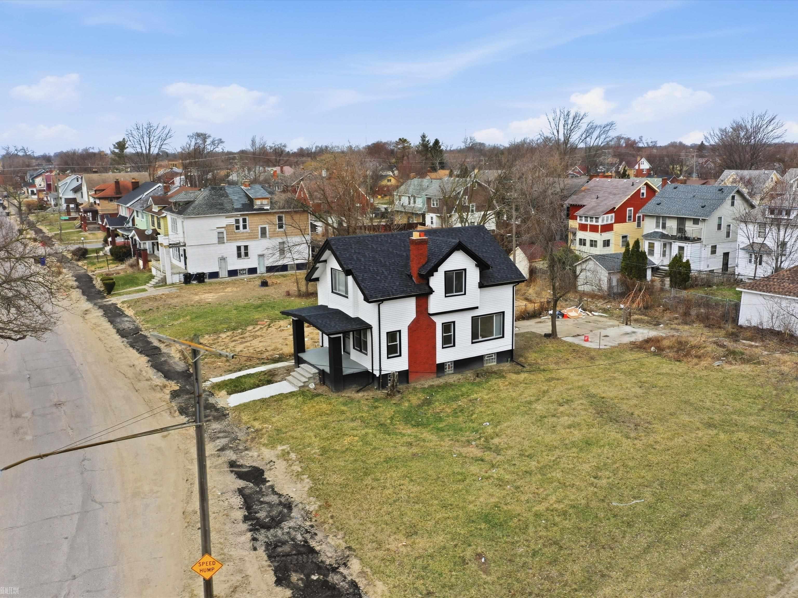 2334 Highland Street, Detroit, MI, 48206