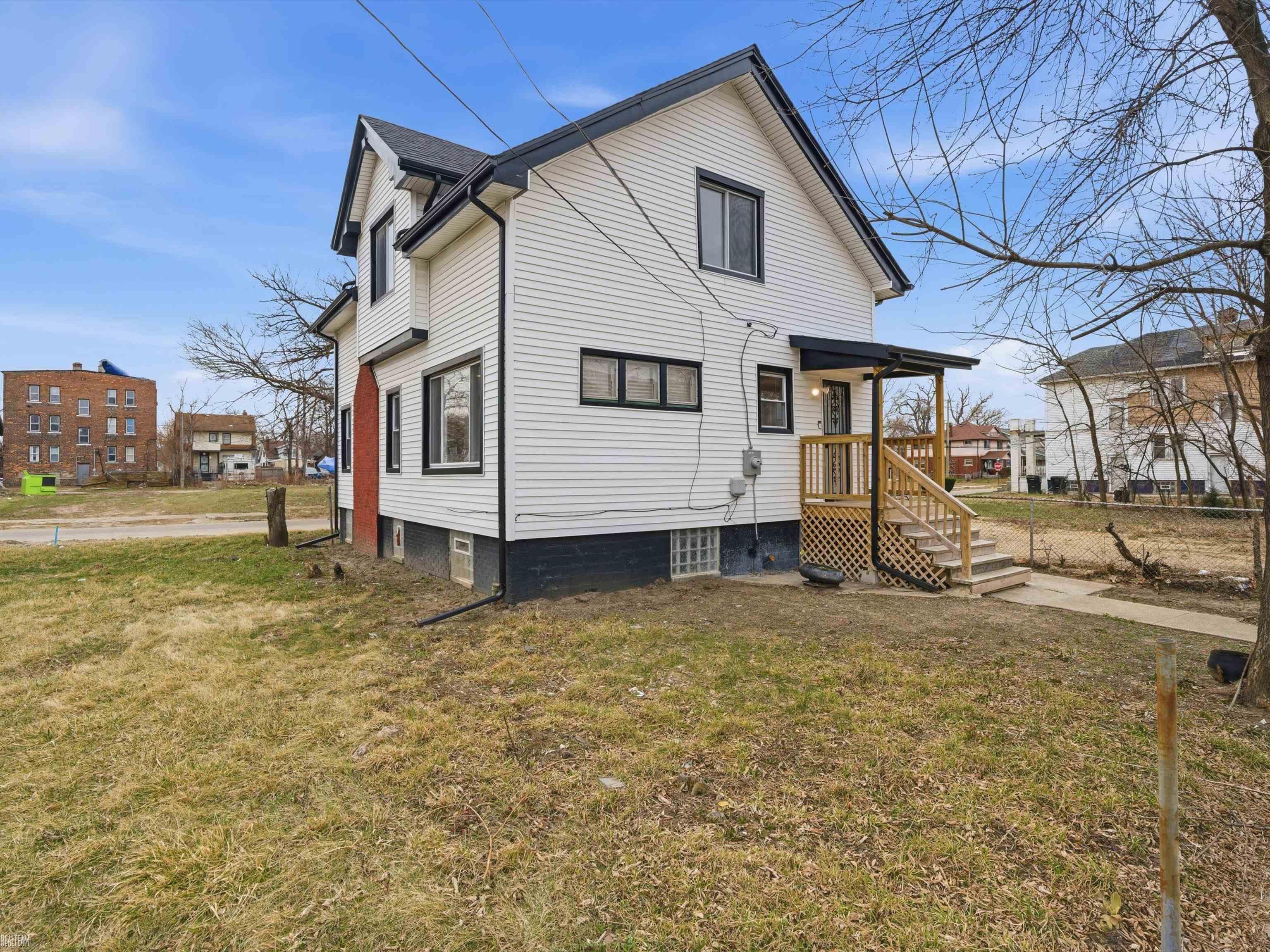 2334 Highland Street, Detroit, MI, 48206