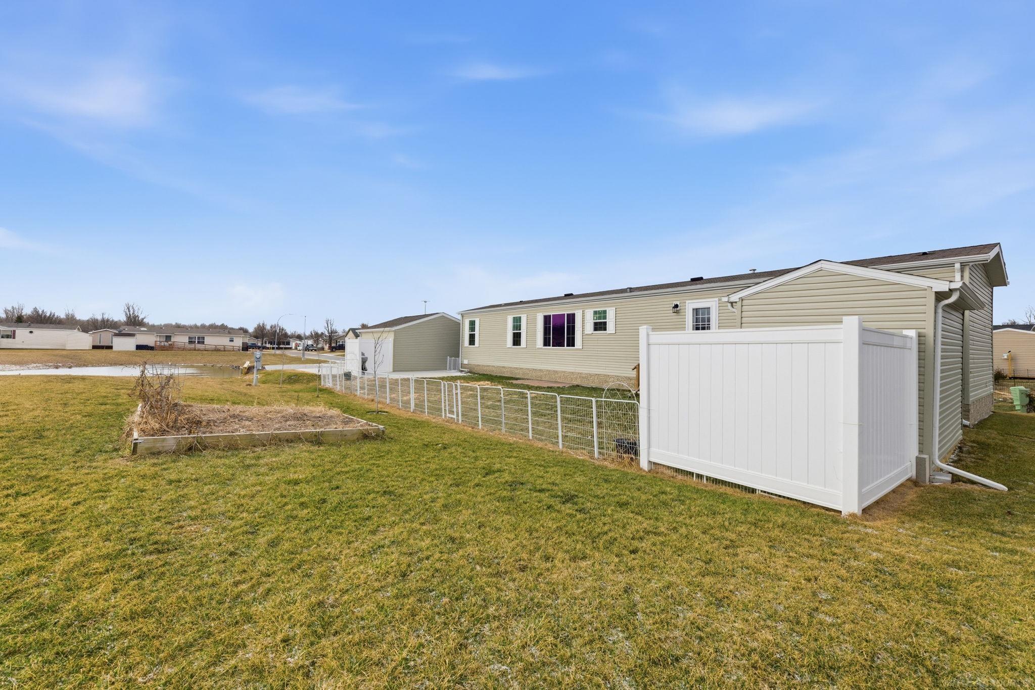 Homes for sale in Marysville, MI | 284 Rosebud Ct, Marysville, MI 48060 | MLS# 50202049