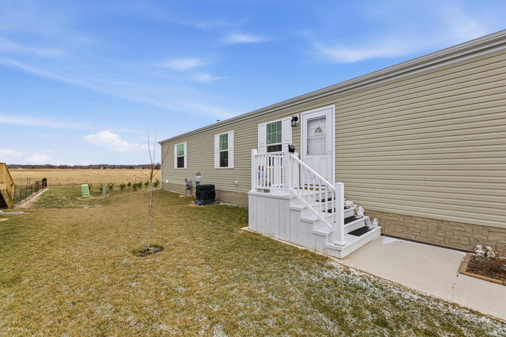 Homes for sale in Marysville, MI | 284 Rosebud Ct, Marysville, MI 48060 | MLS# 50202049