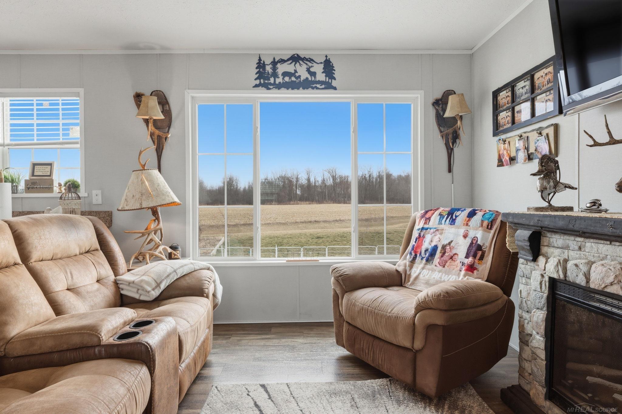 Homes for sale in Marysville, MI | 284 Rosebud Ct, Marysville, MI 48060 | MLS# 50202049