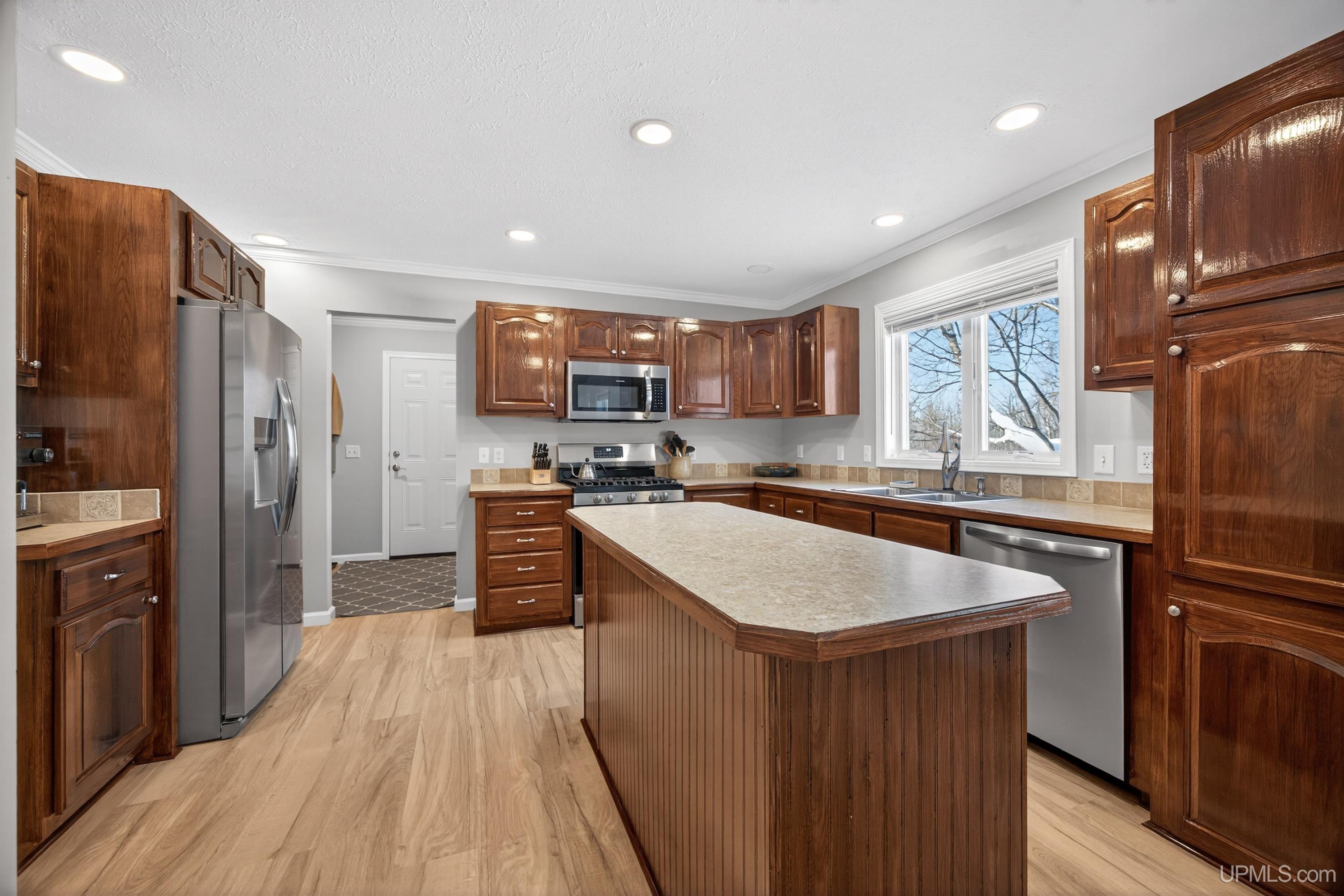 1028 Crestwood Drive, Hancock, MI, 49930