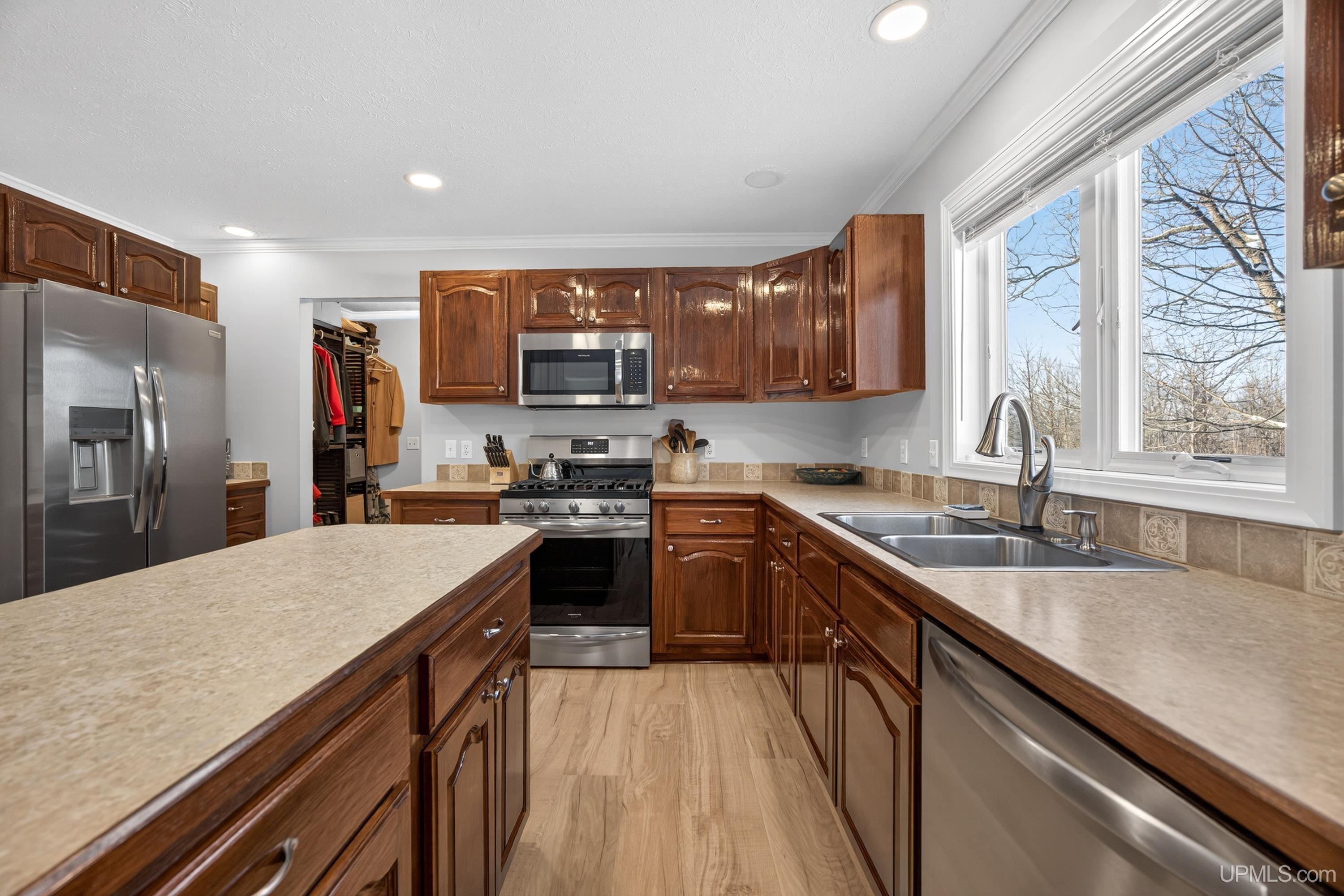 1028 Crestwood Drive, Hancock, MI, 49930