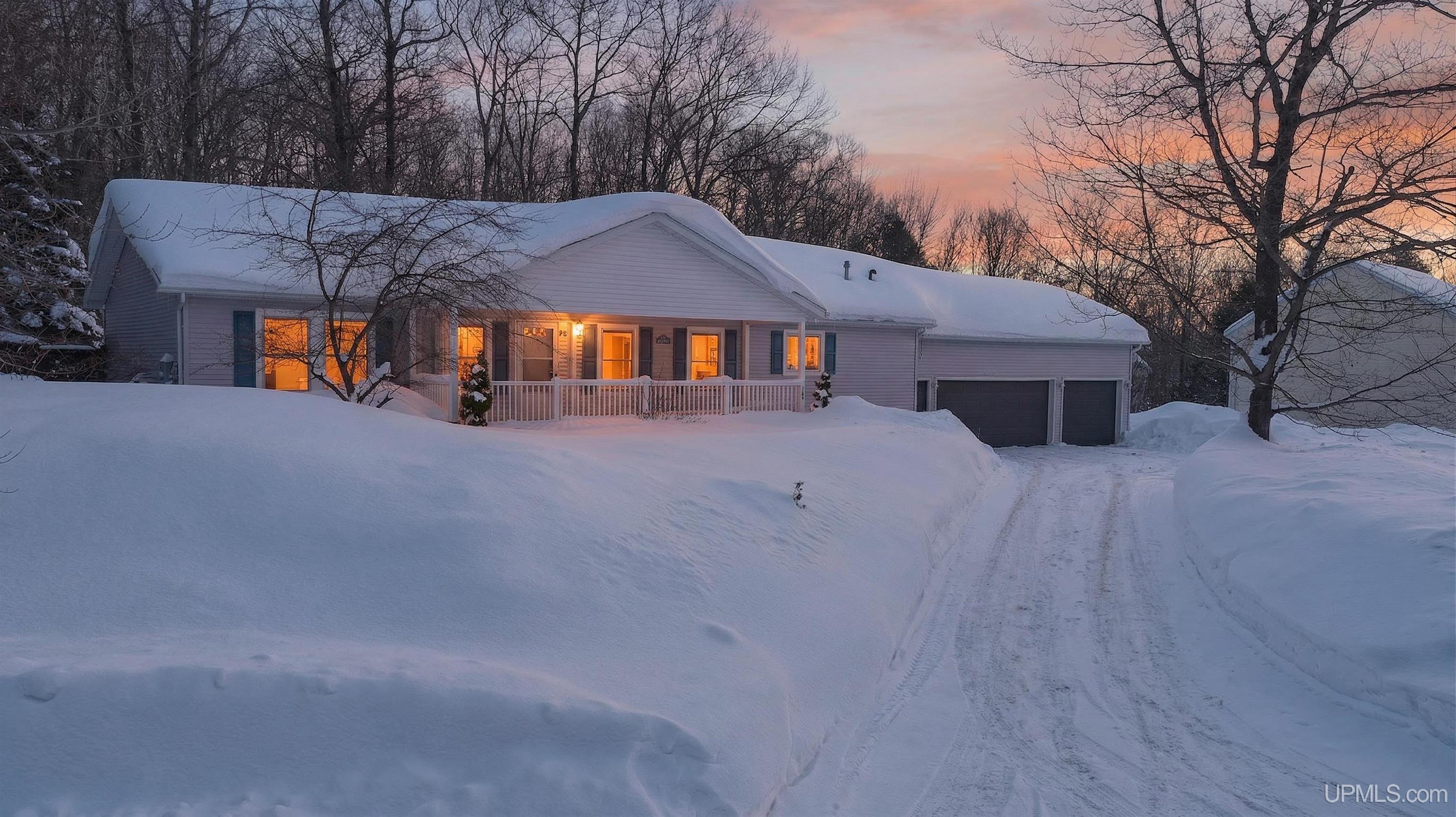 1028 Crestwood Drive, Hancock, MI, 49930