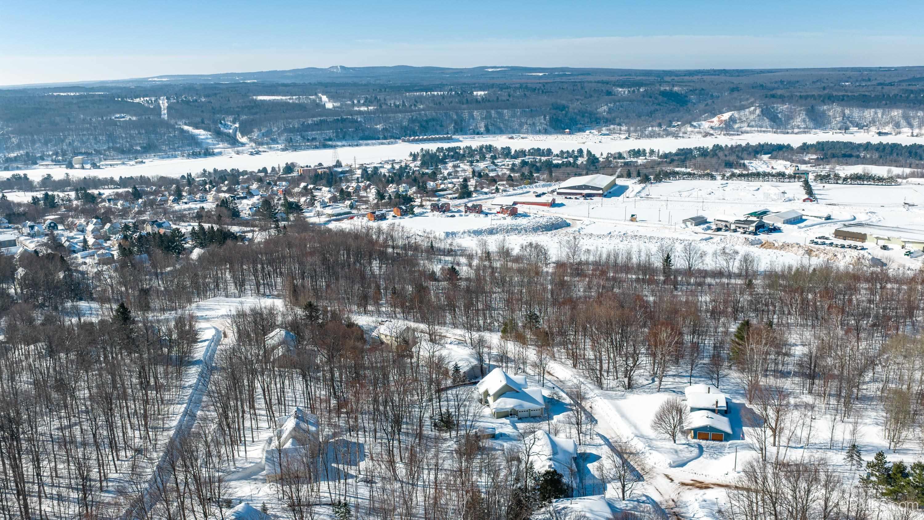 1028 Crestwood Drive, Hancock, MI, 49930