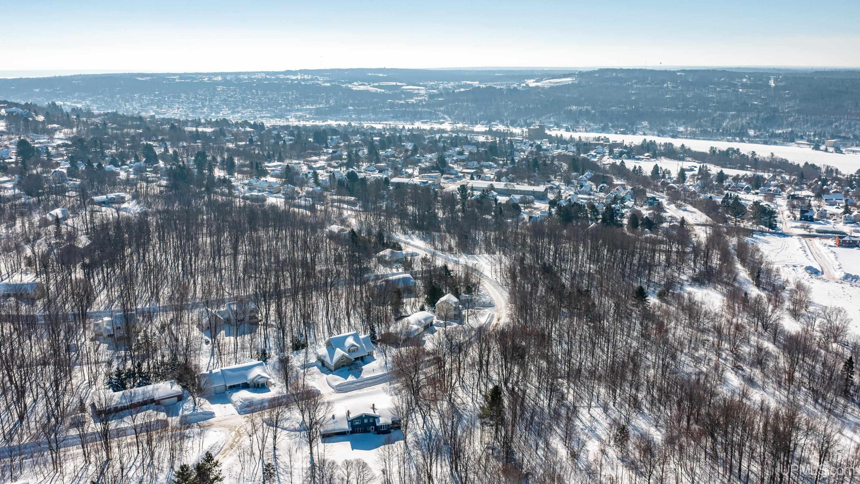 1028 Crestwood Drive, Hancock, MI, 49930