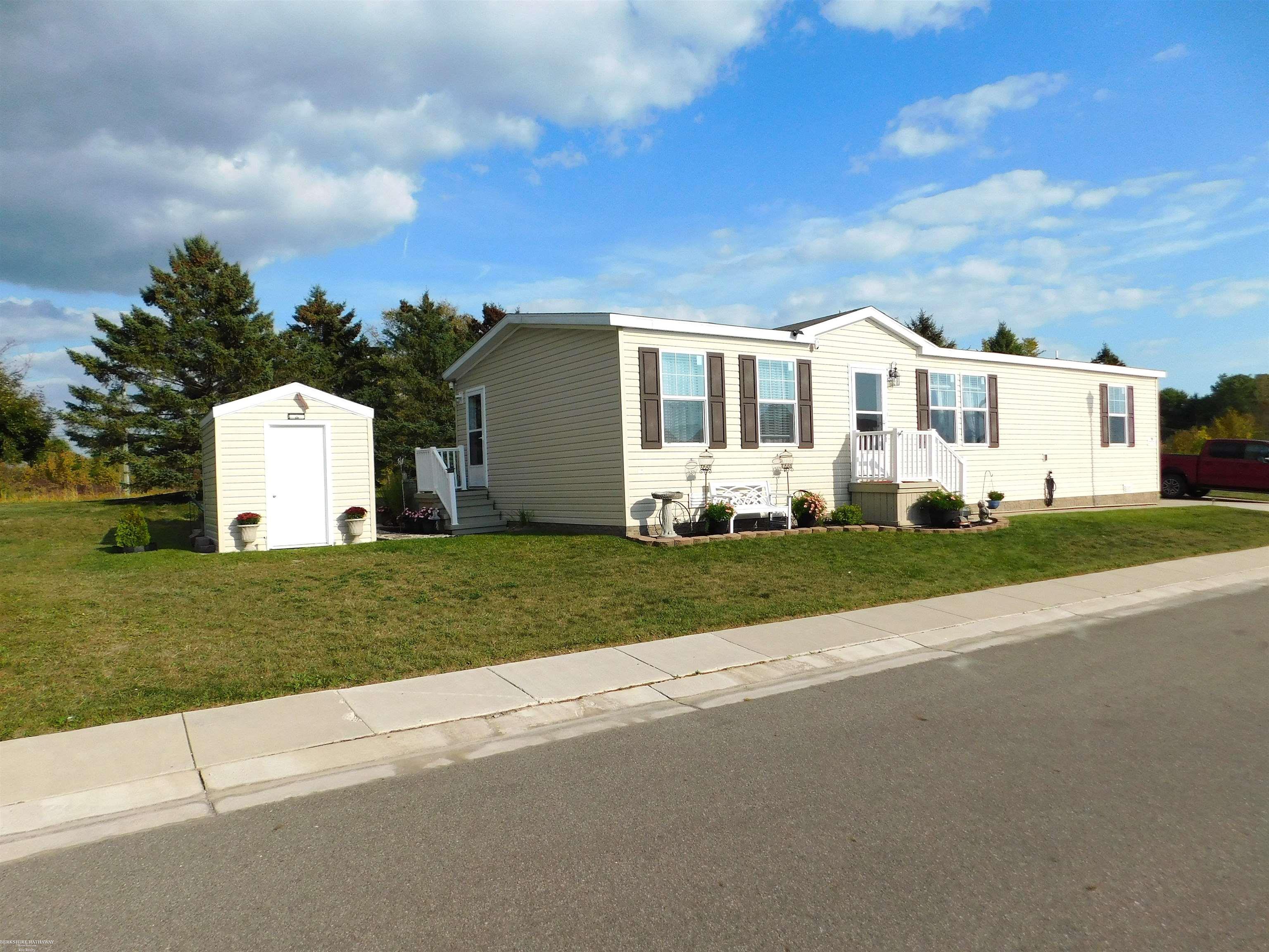 57574 Sawyer Court, Lenox, MI, 48048