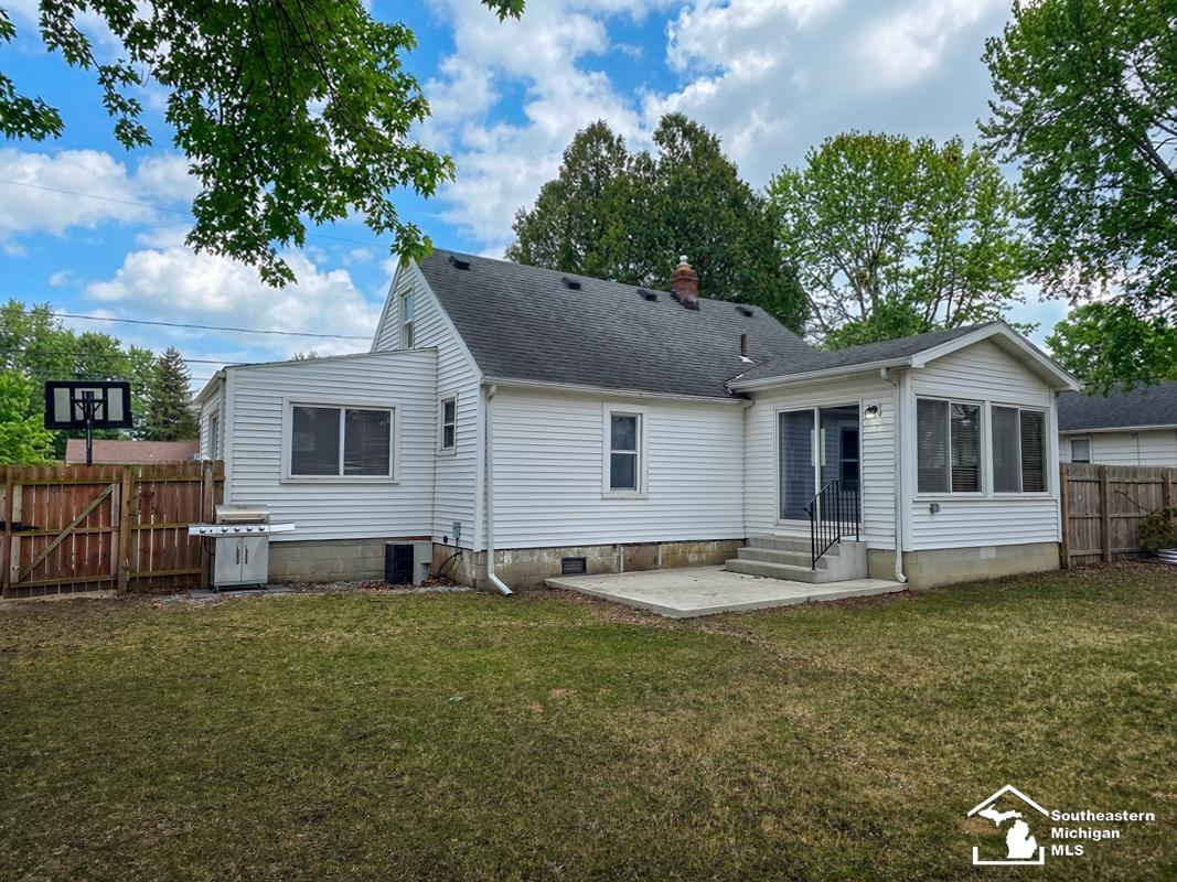 Homes for sale in Temperance, MI | 7100 Taylor Ave, Temperance, MI 48182 | MLS# 50202070