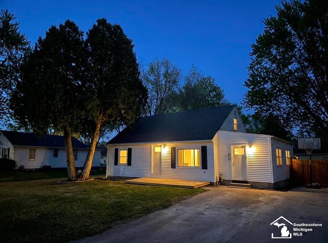 7100 Taylor Avenue, Temperance, MI, 48182