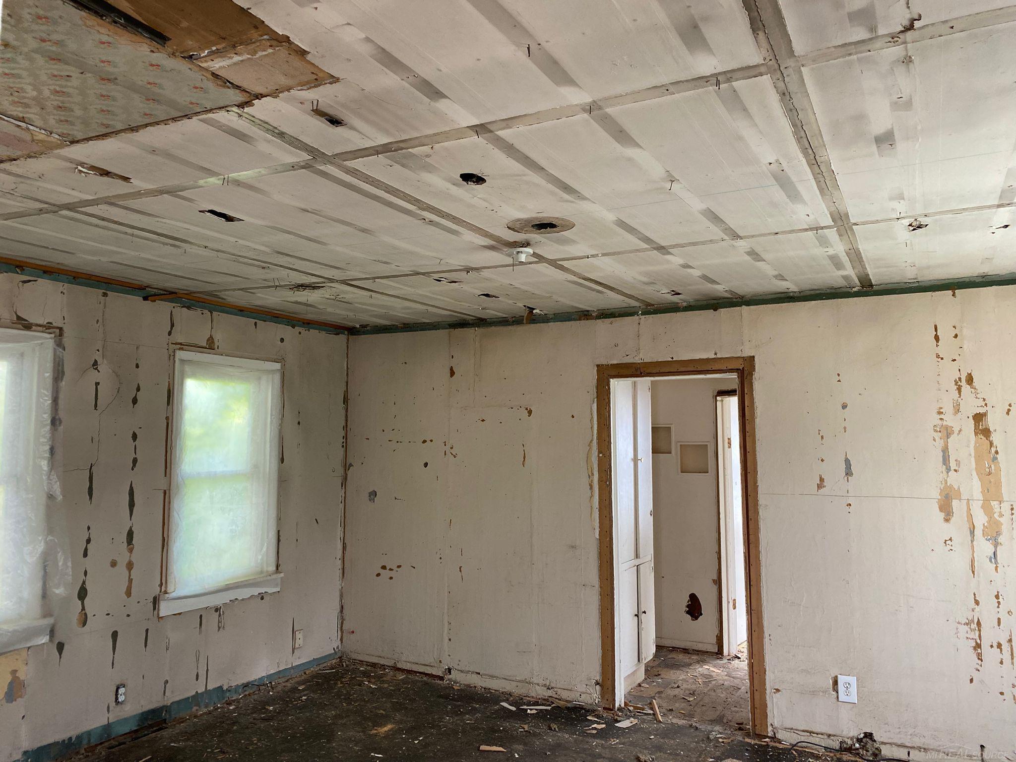 Homes for sale in Saint Joseph, MI | 705 Columbia Ave, Saint Joseph, MI 49085 | MLS# 50202079